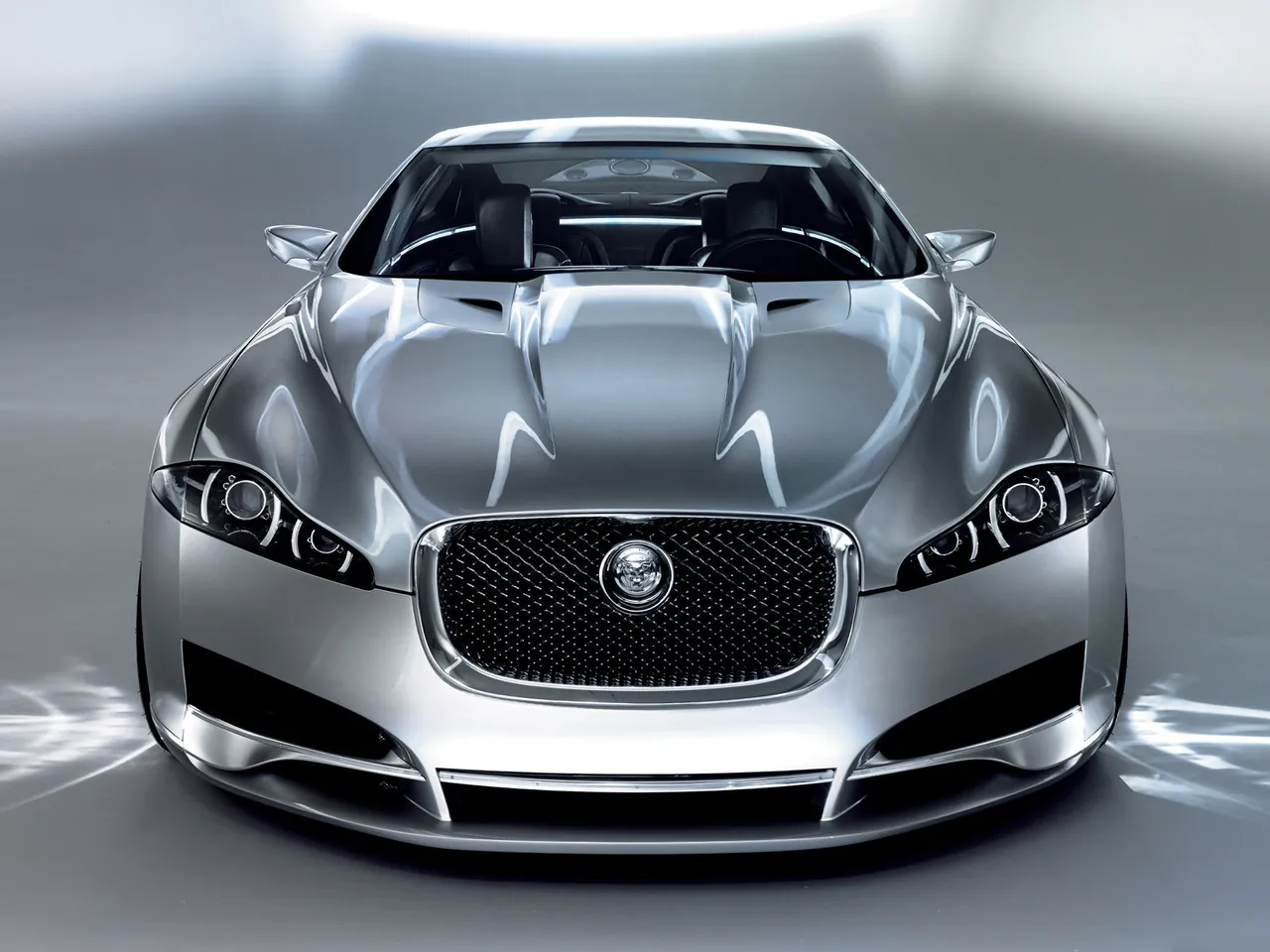 Jaguar C-XF Concept (2007) – zepředu