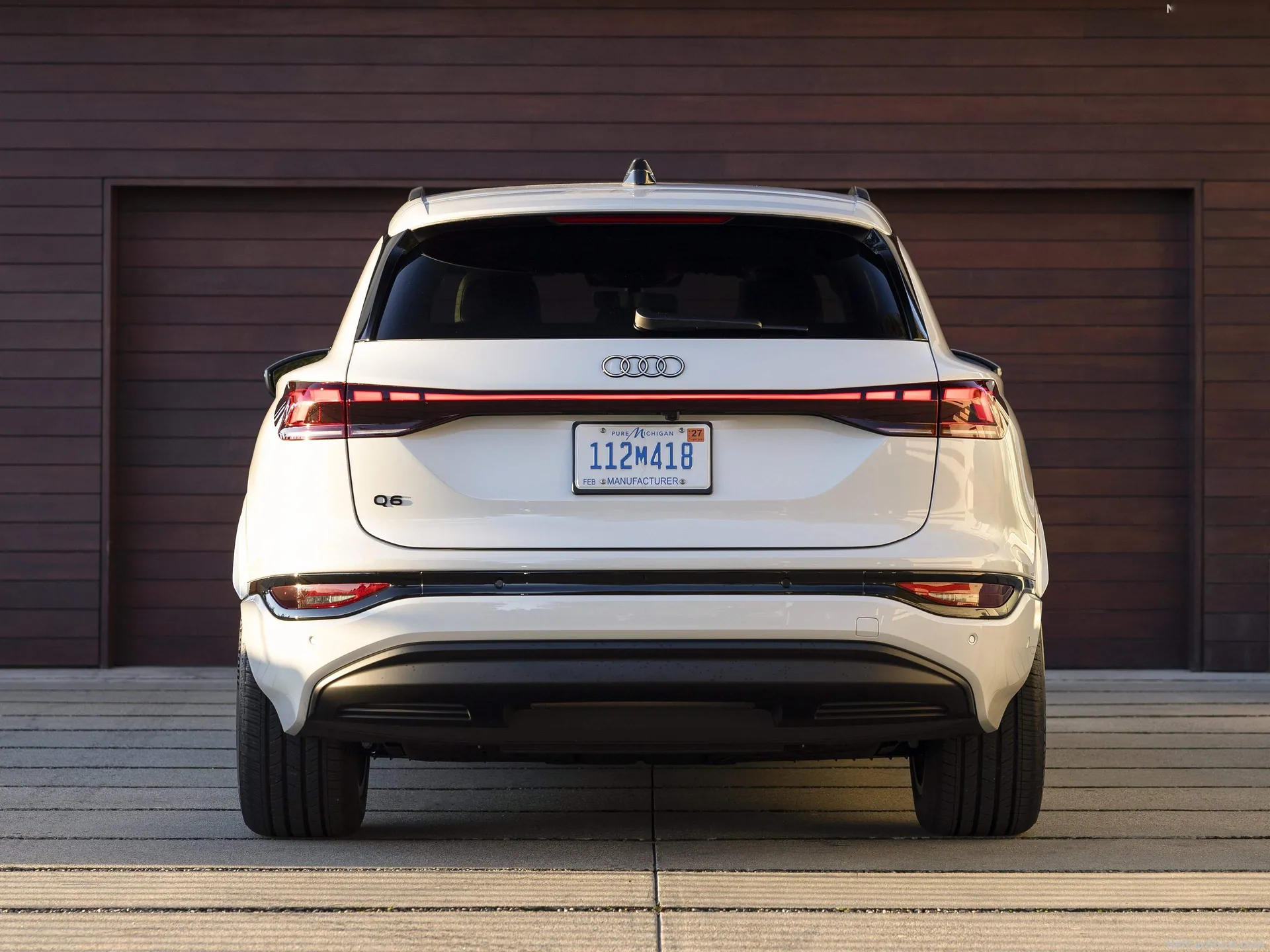 Audi Q6 e-tron [US] (2025) – zezadu