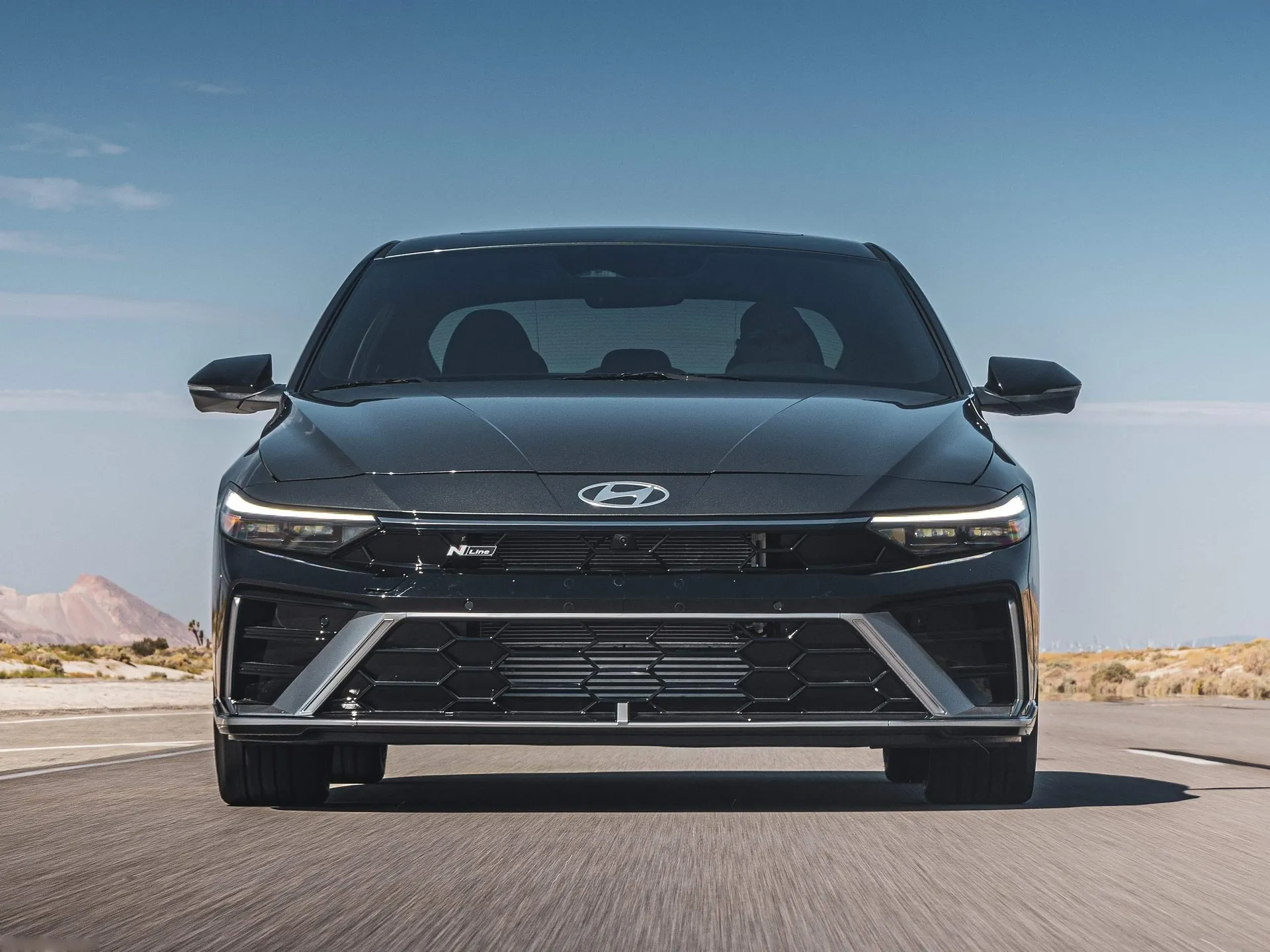 Hyundai Elantra (2024) - Front
