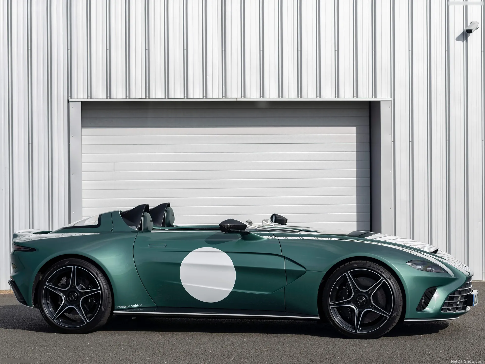 Aston Martin V12 Speedster (2021) - Side Profile