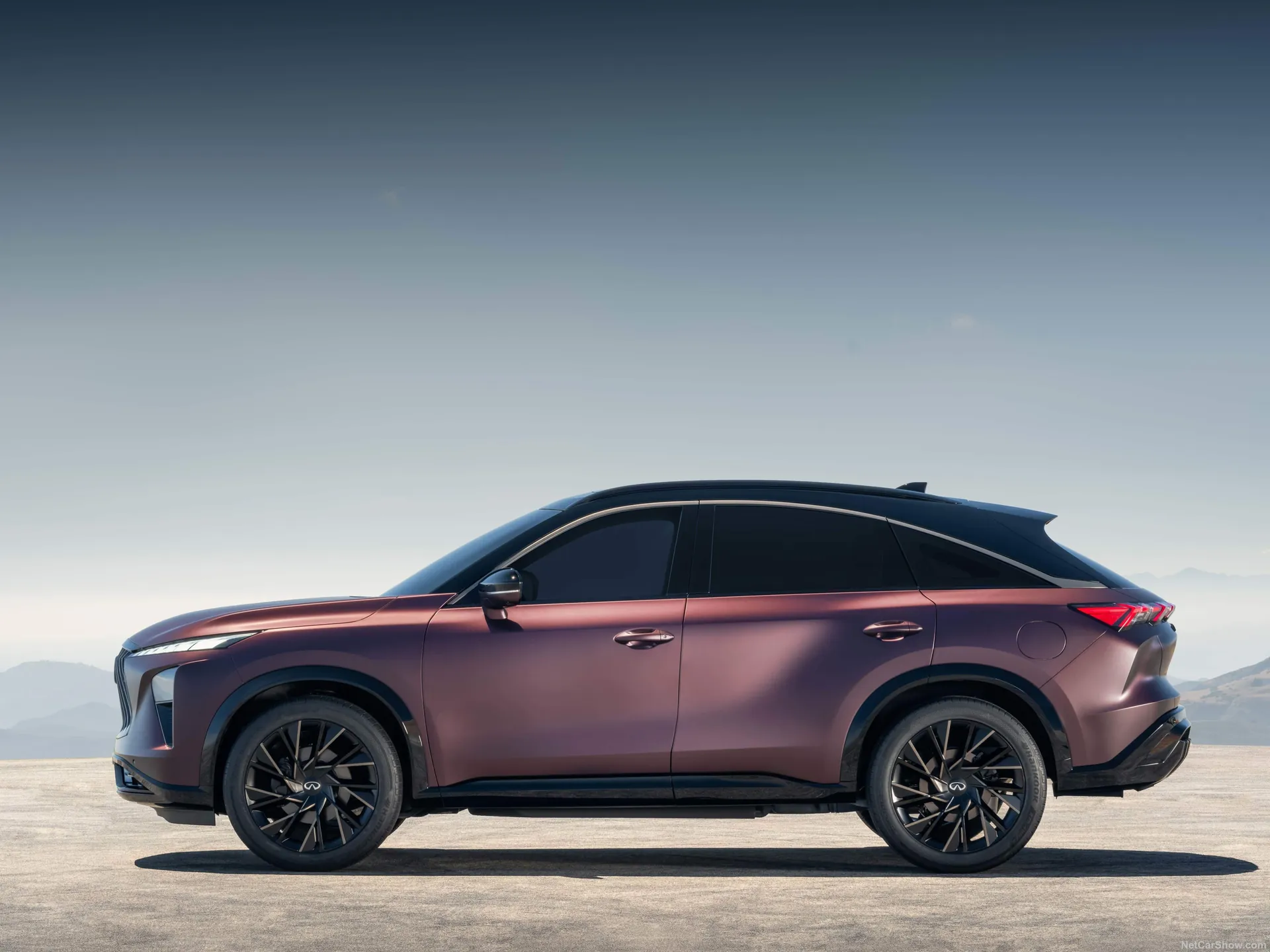 Infiniti QX65 Monograph Concept (2025) – boční profil