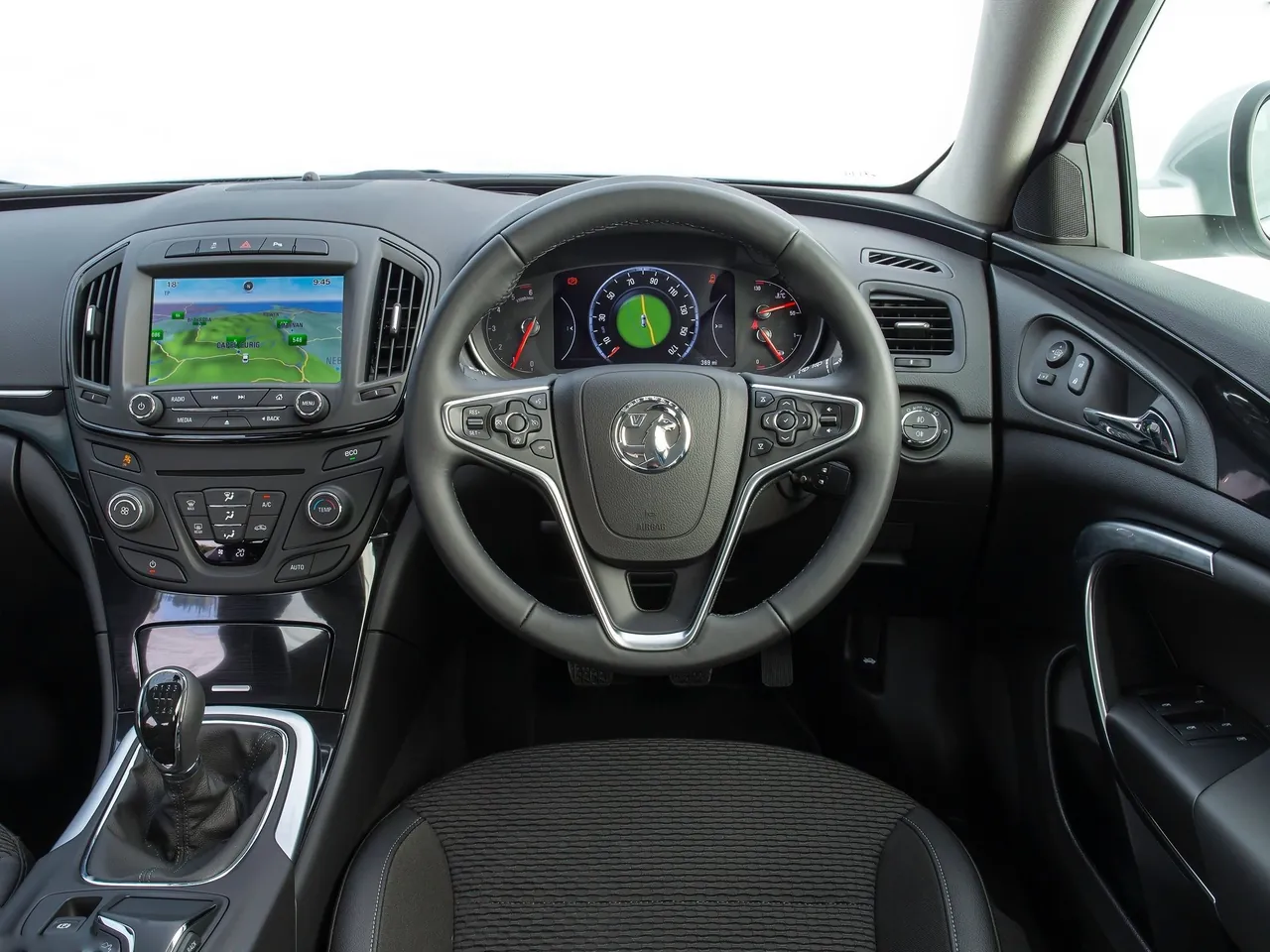 Vauxhall Insignia Country Tourer (2014) - Interior