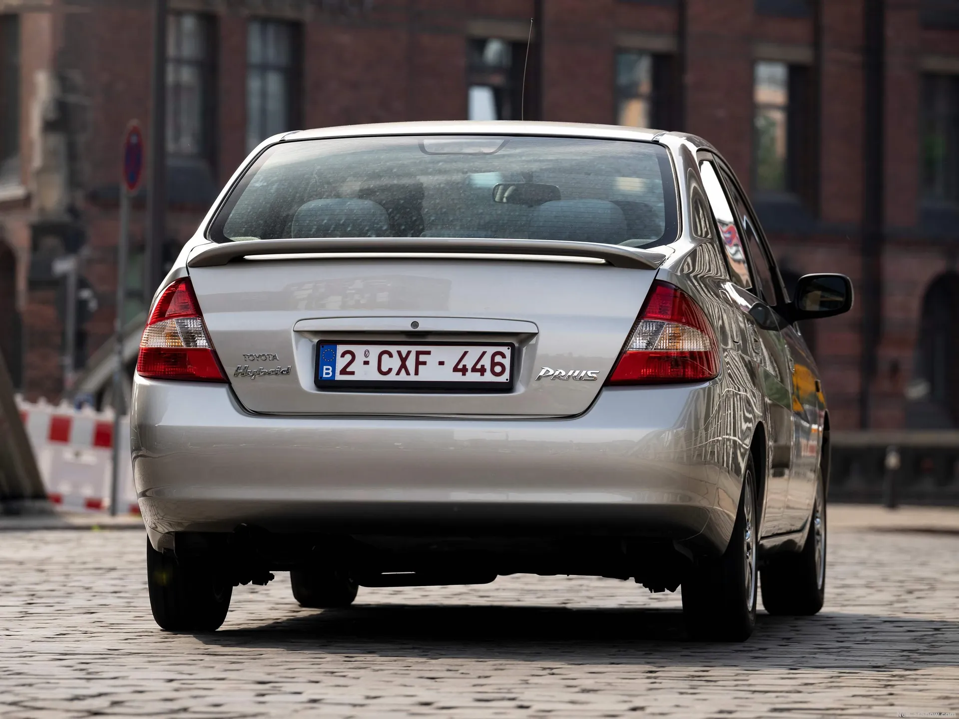 Toyota Prius (2000) - Rear Three-Quarter