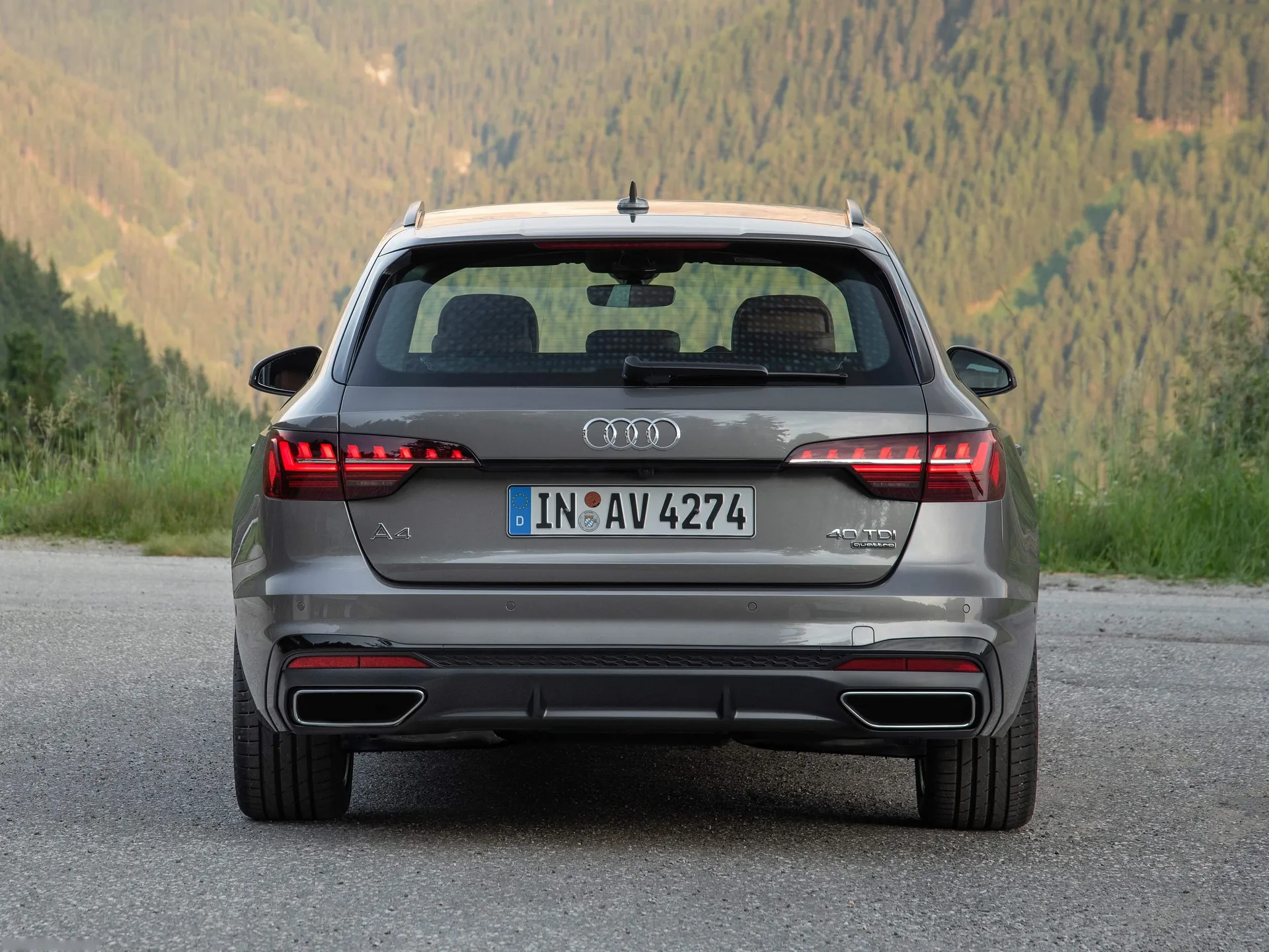 Audi A4 Avant (2020) – zezadu