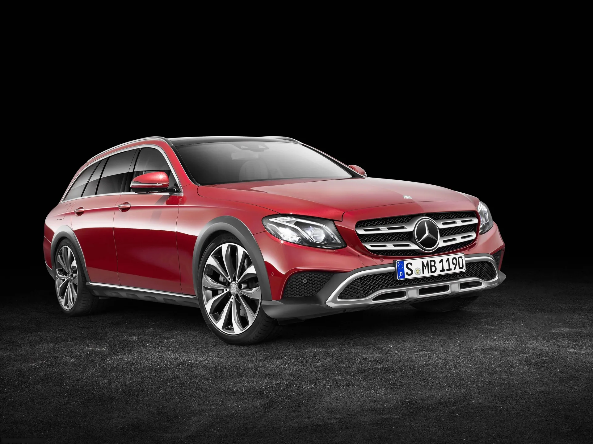 Mercedes-Benz E-Class All-Terrain (2017)