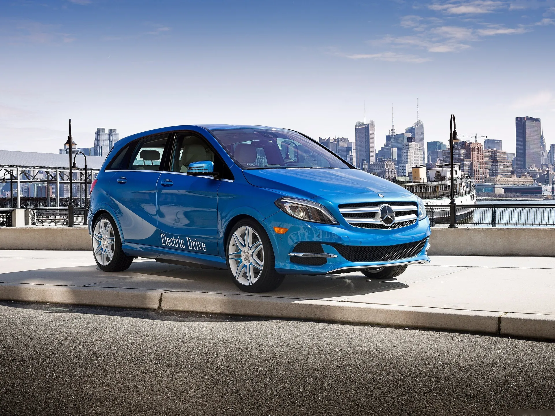 Mercedes-Benz B-Class Electric Drive (2015)