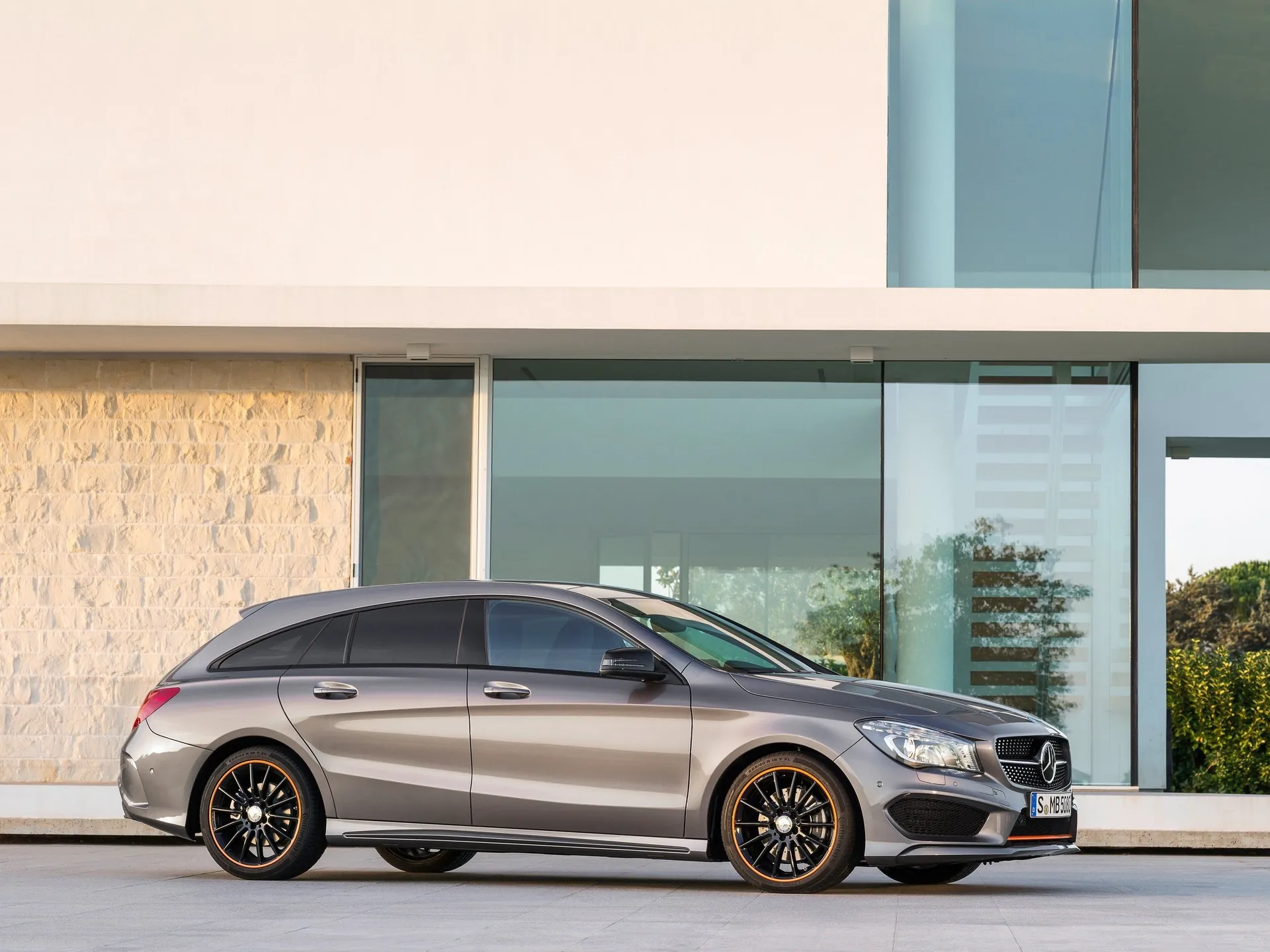 Mercedes-Benz CLA Shooting Brake (2016)