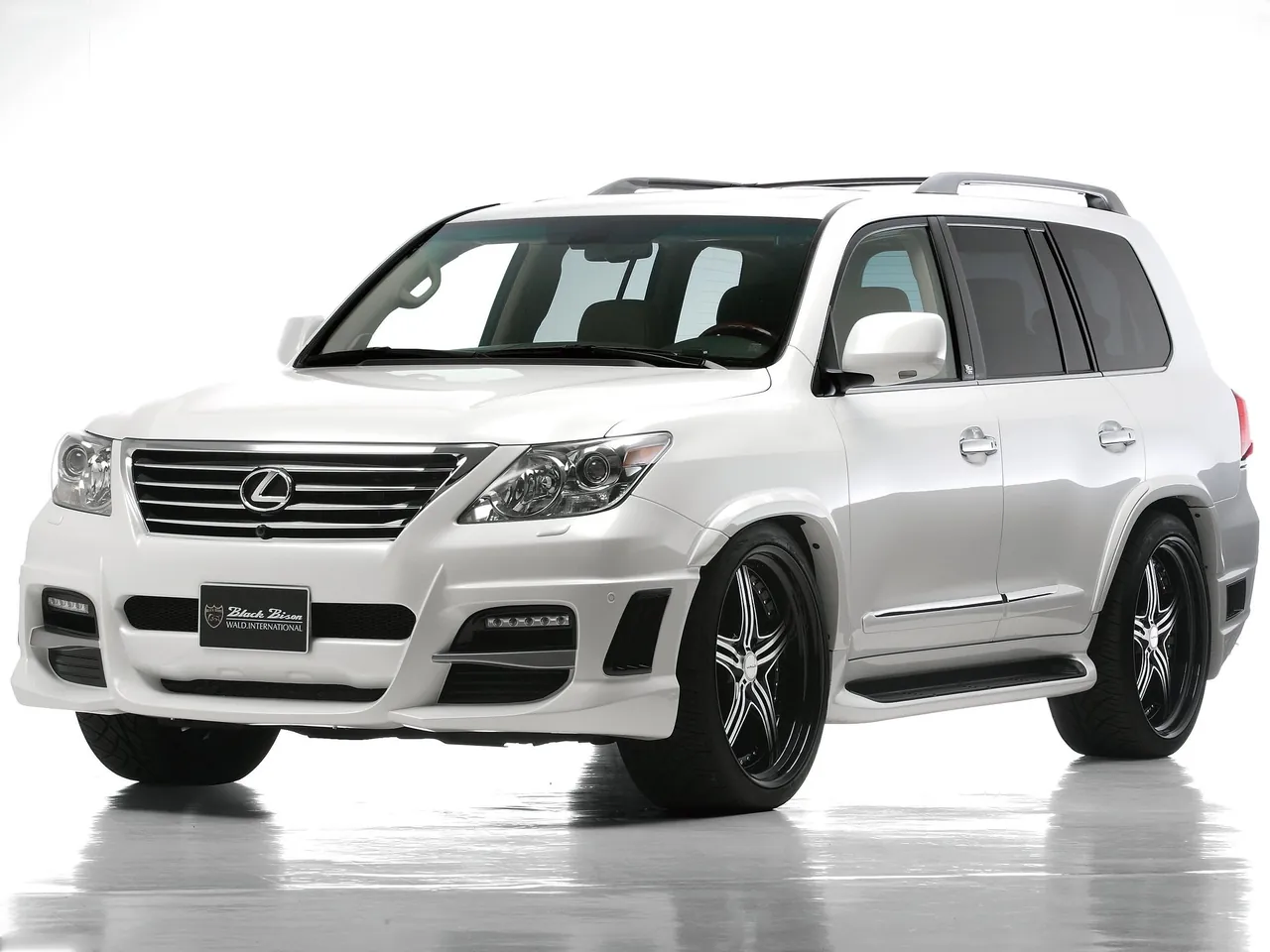 Wald Lexus LX570 (2008)