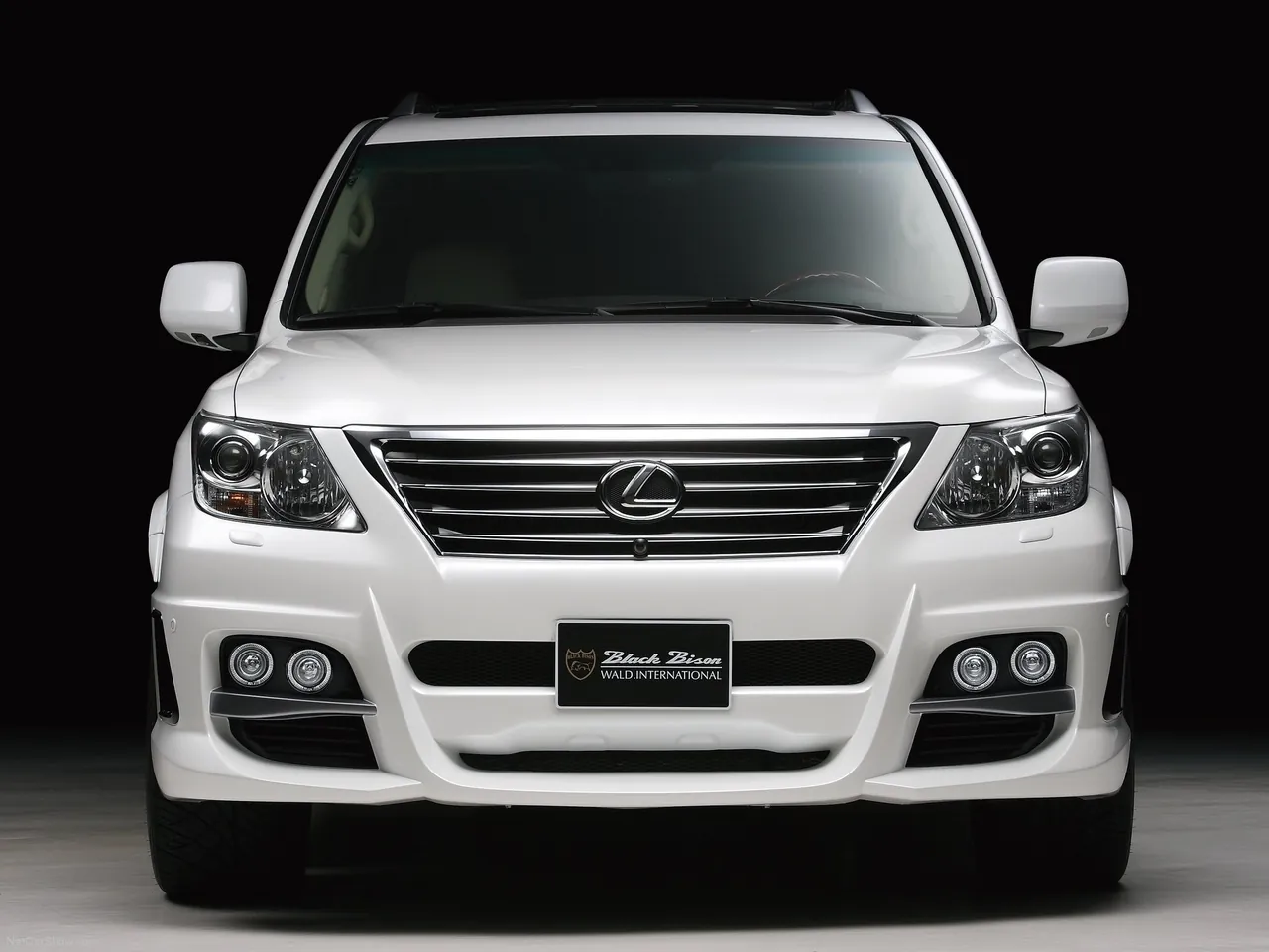 Wald Lexus LX570 (2008) – zepředu