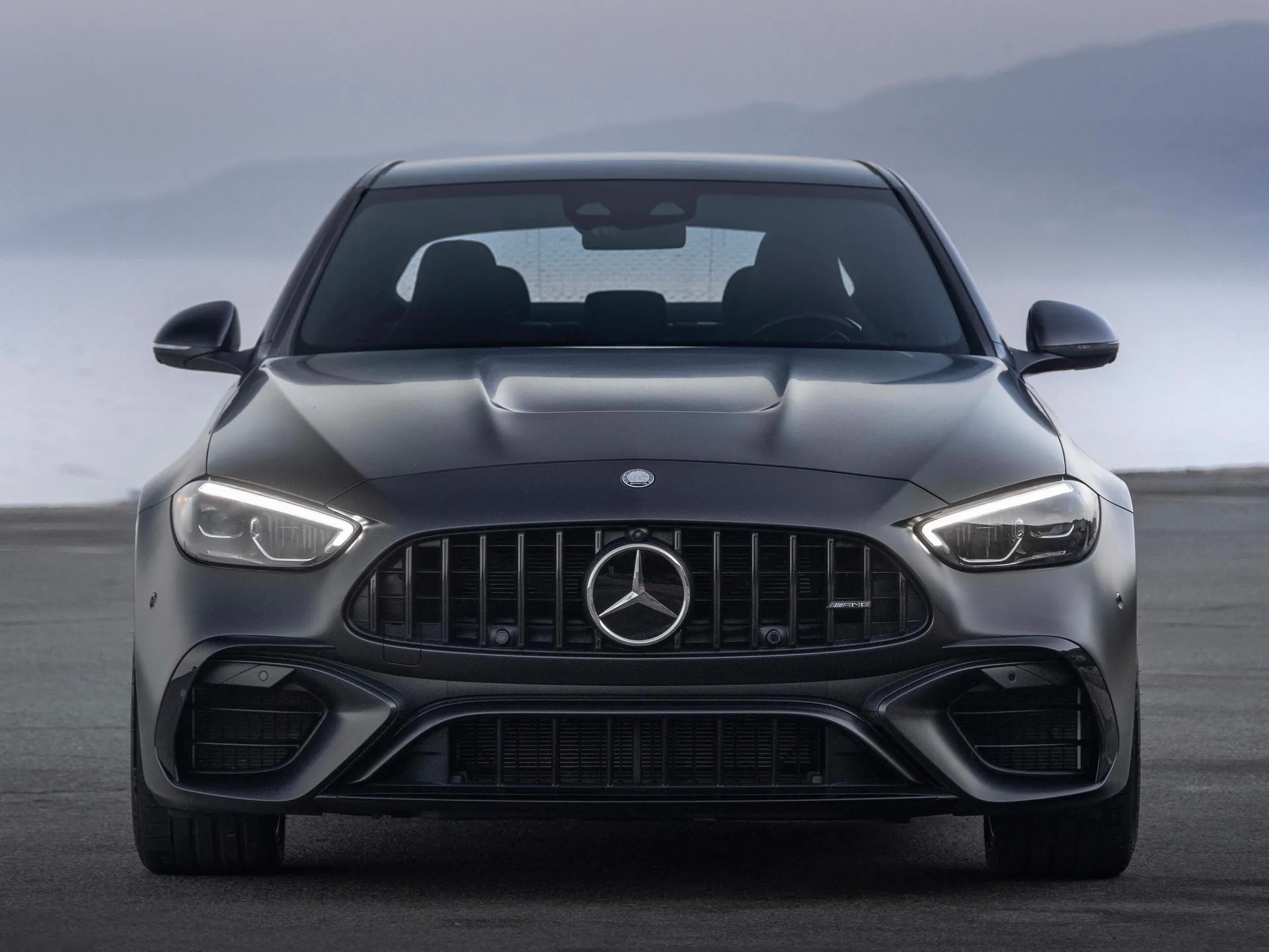 Mercedes-Benz C63 S AMG E Performance [US] (2024) – zepředu
