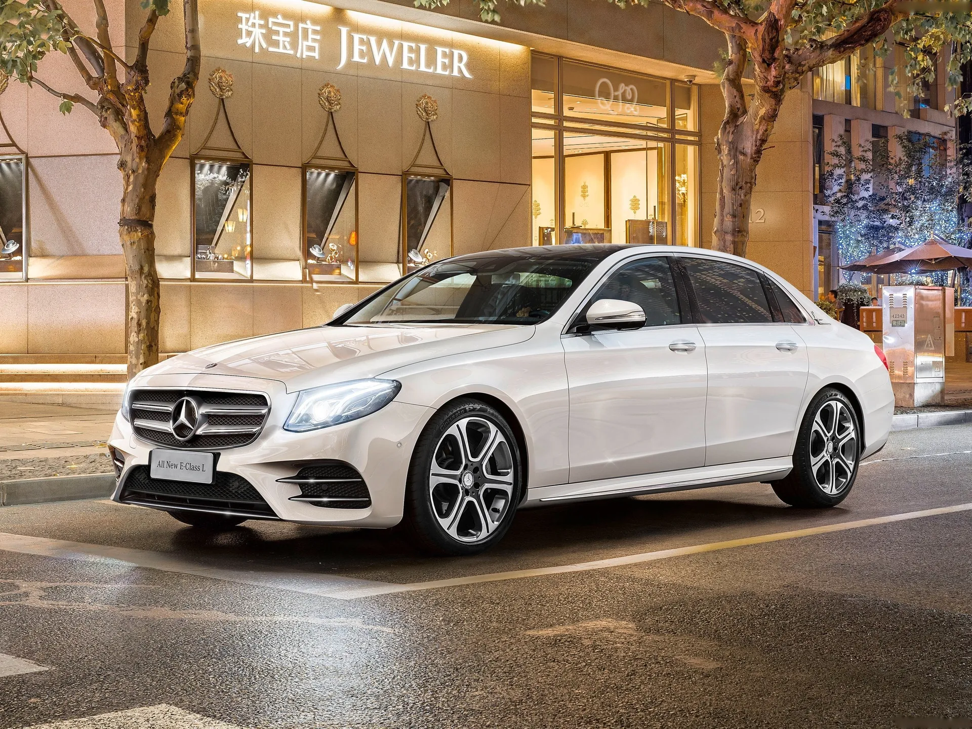 Mercedes-Benz E-Class L (2017)