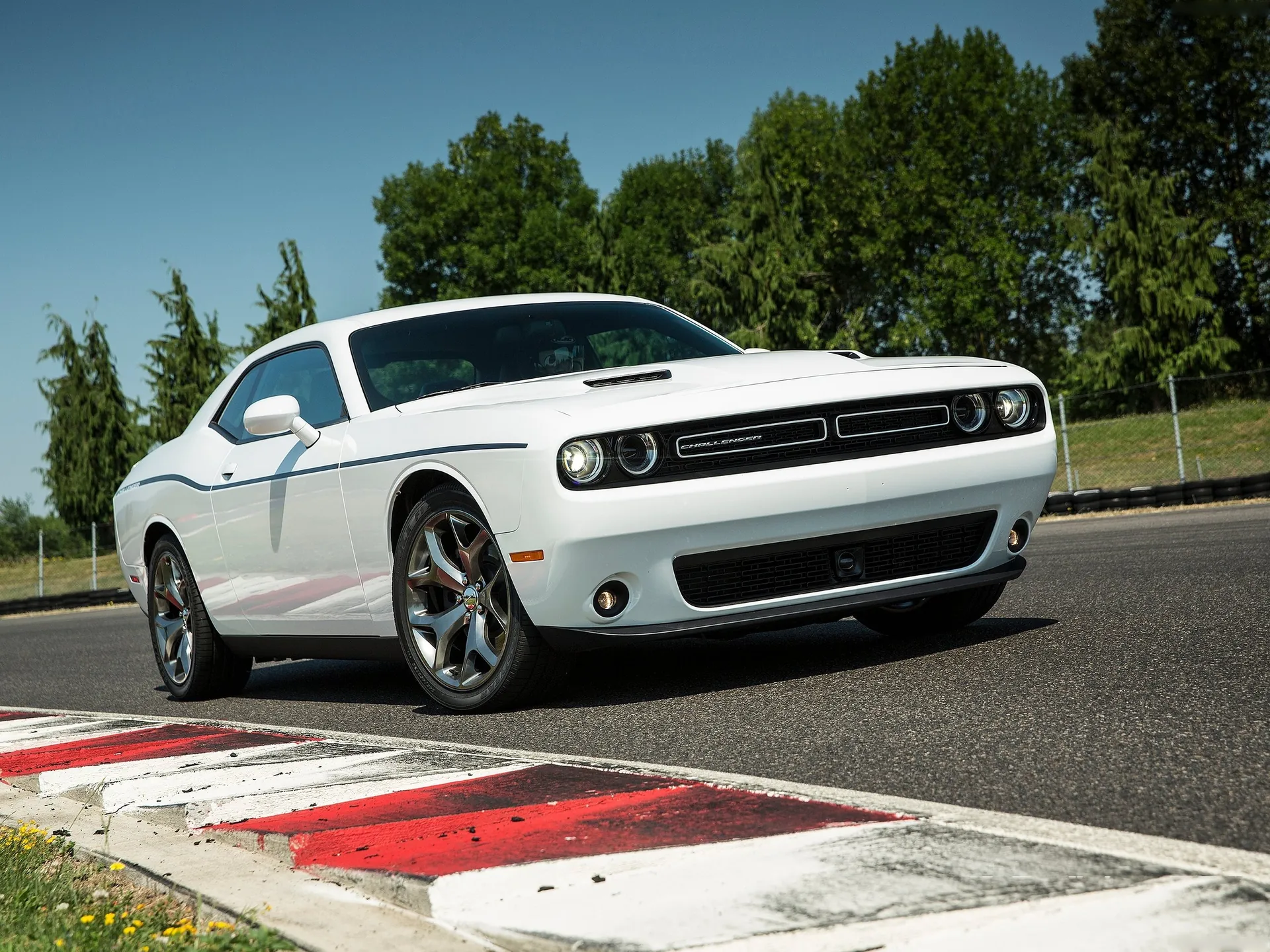 Dodge Challenger (2015)