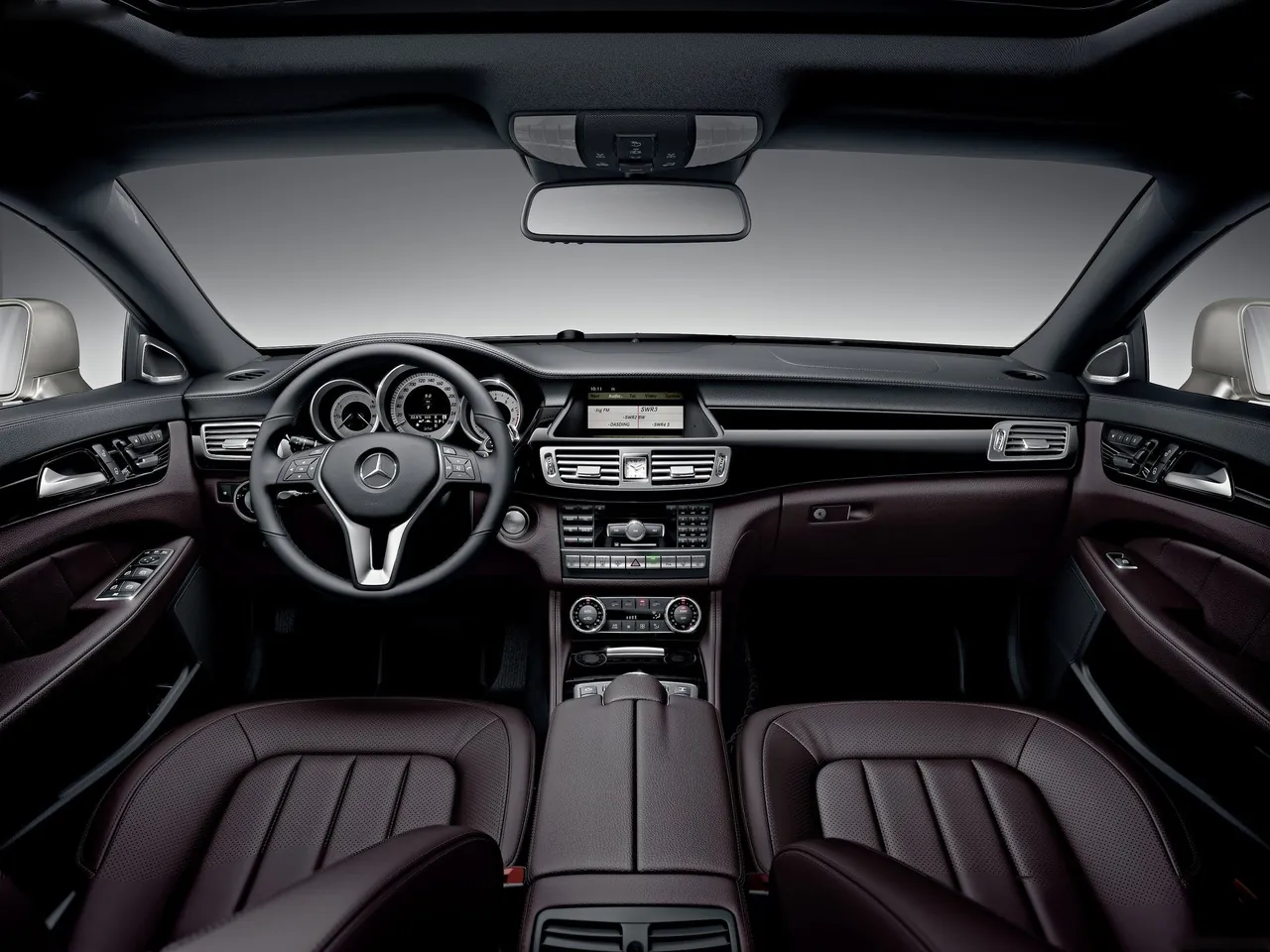 Mercedes-Benz CLS-Class (2012) – interiér