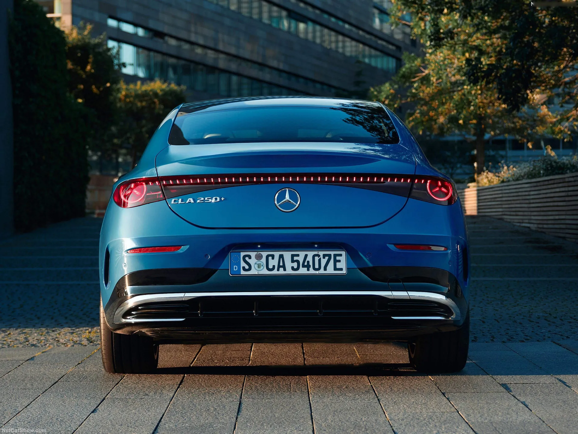 Mercedes-Benz CLA (2026) – zezadu