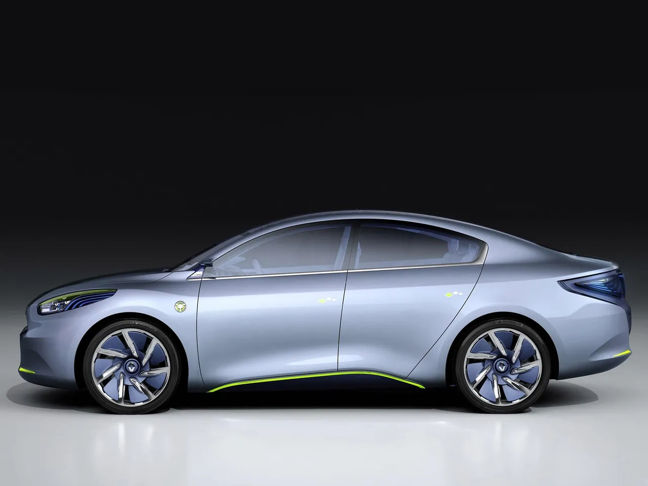 Renault Fluence ZE Concept (2009) – boční profil