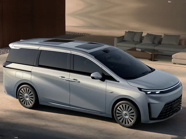 GAC E8 PHEV (2026)