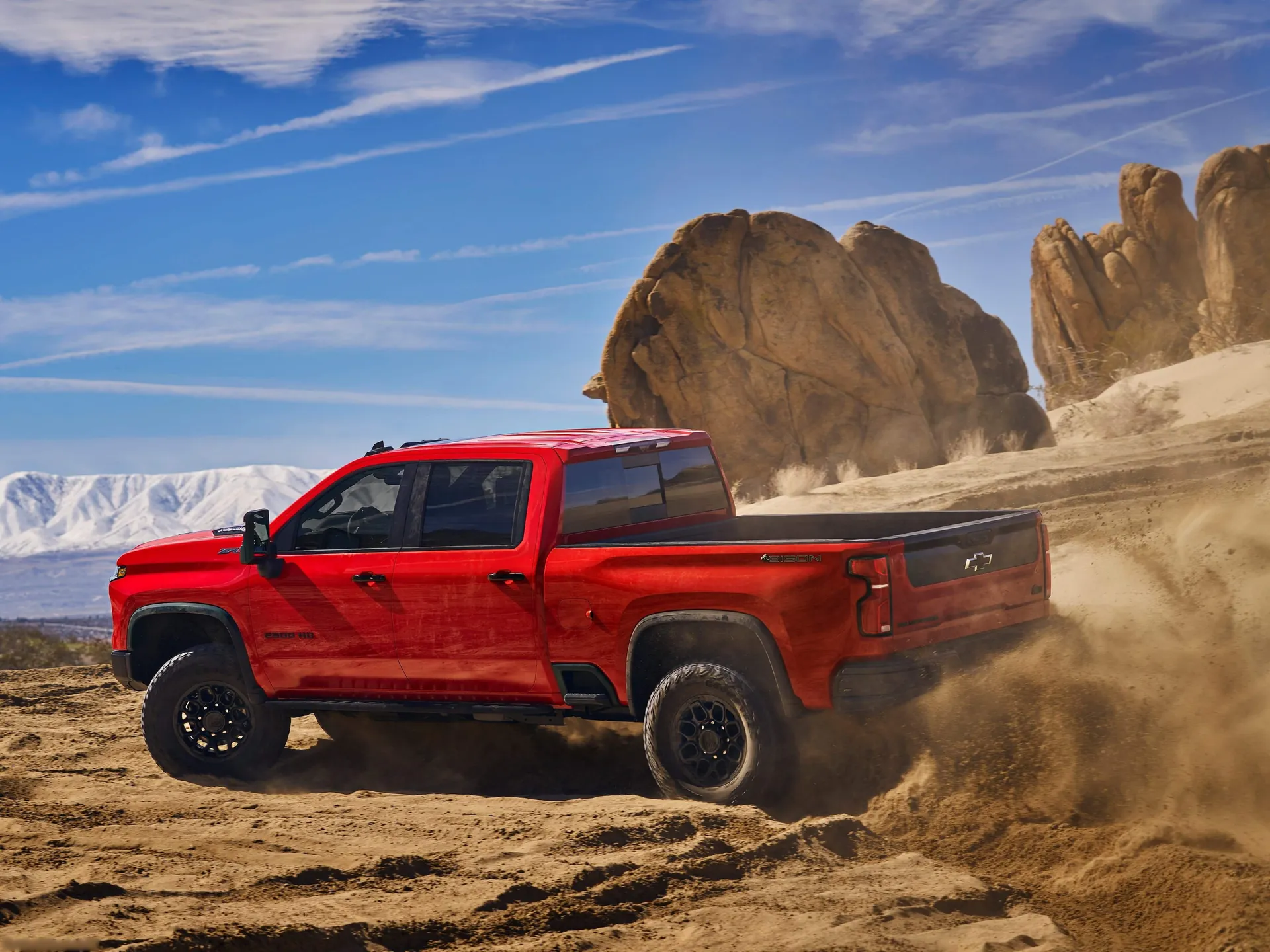Chevrolet Silverado HD ZR2 Bison (2024) – zadní tříčtvrteční pohled