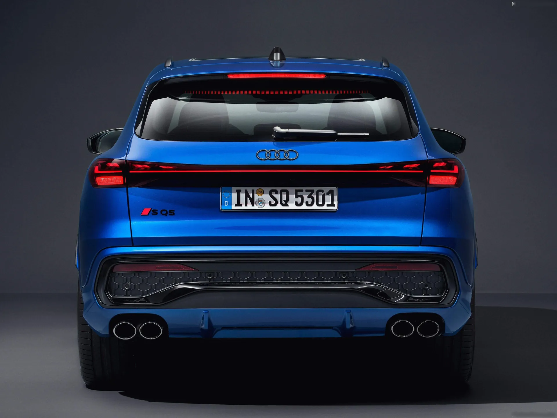 Audi SQ5 (2025) – zezadu