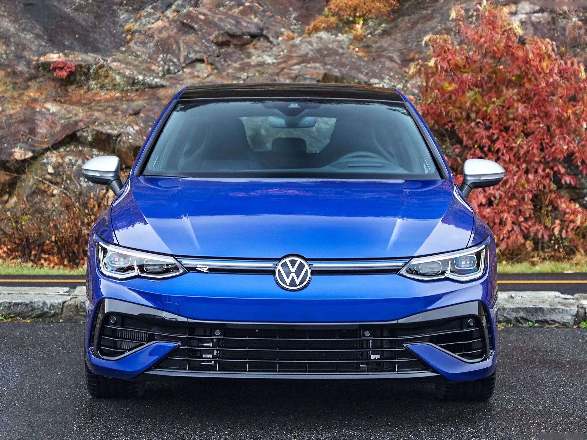 Volkswagen Golf R [US] (2022) - Front