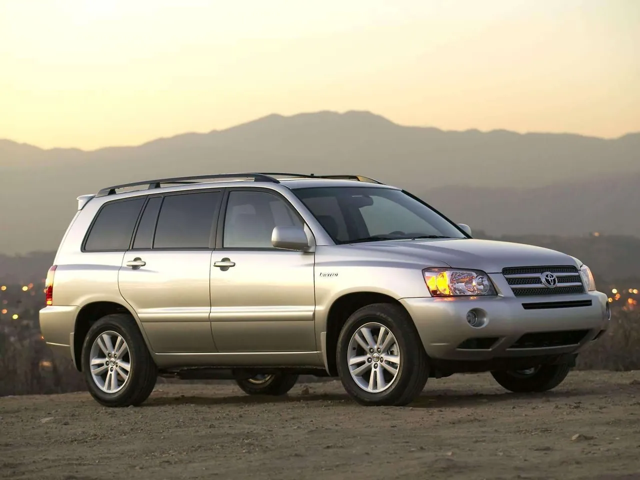 Toyota Highlander Hybrid (2005)