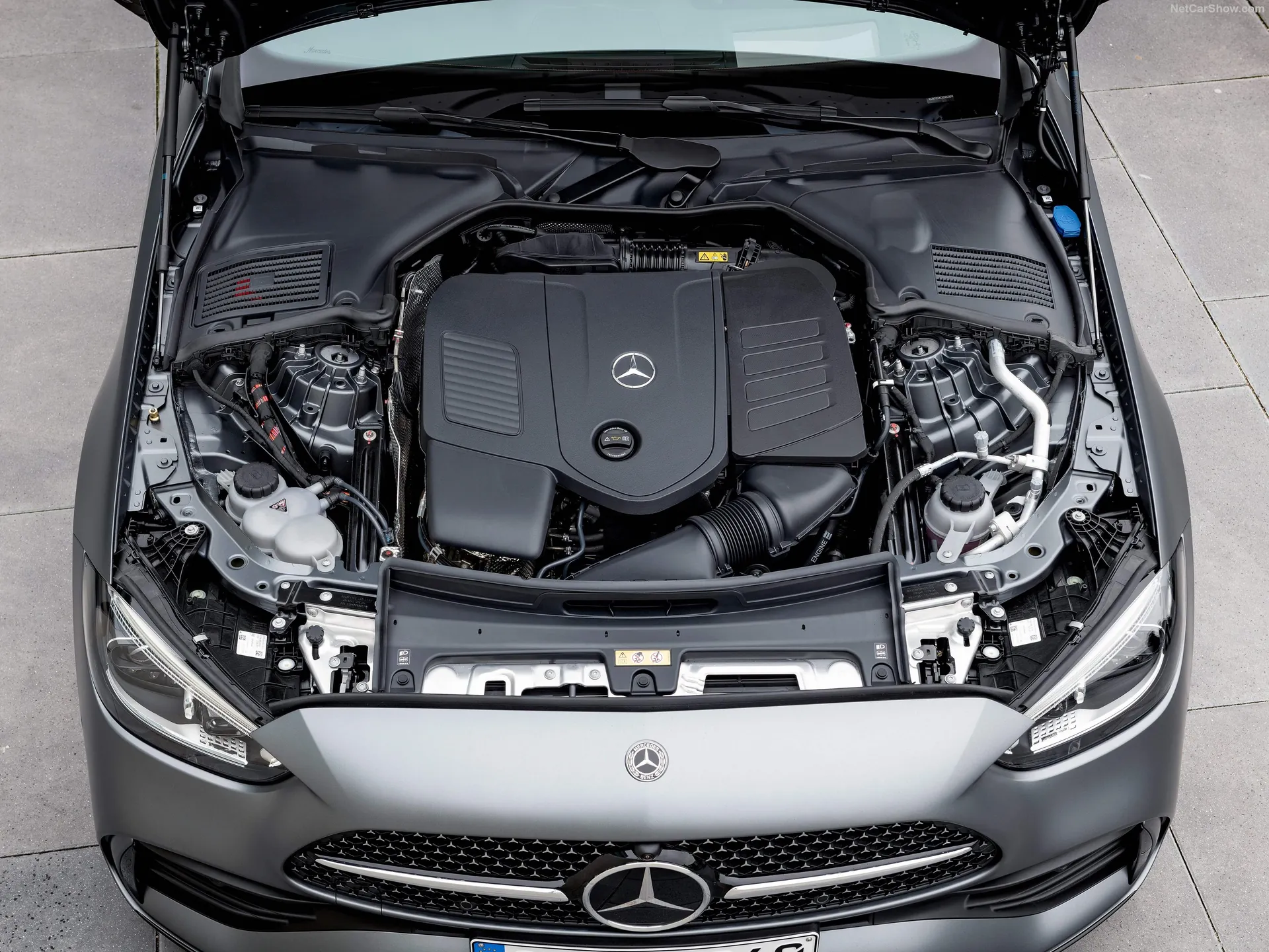 Mercedes-Benz C-Class (2022) - Engine Bay