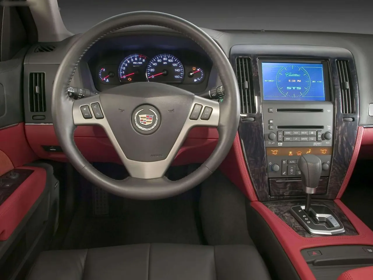 Cadillac STSV (2006) – interiér