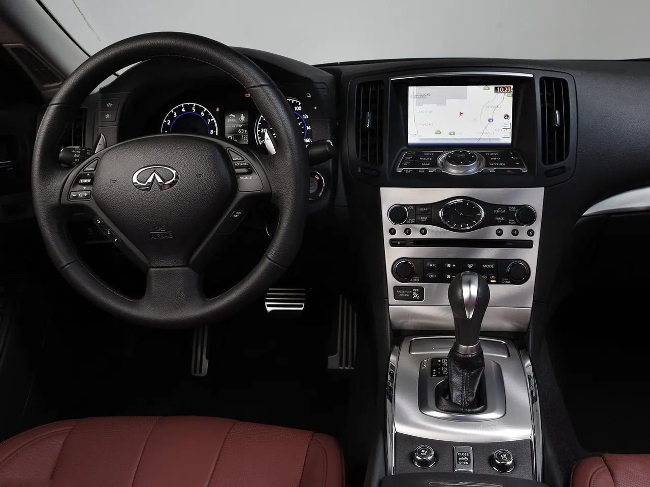 Infiniti IPL G Convertible (2013) – interiér