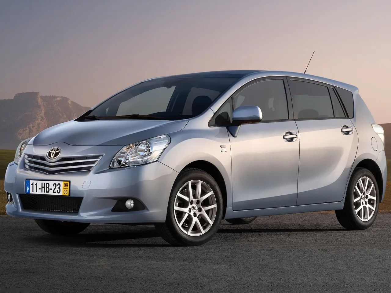 Toyota Verso (2010)