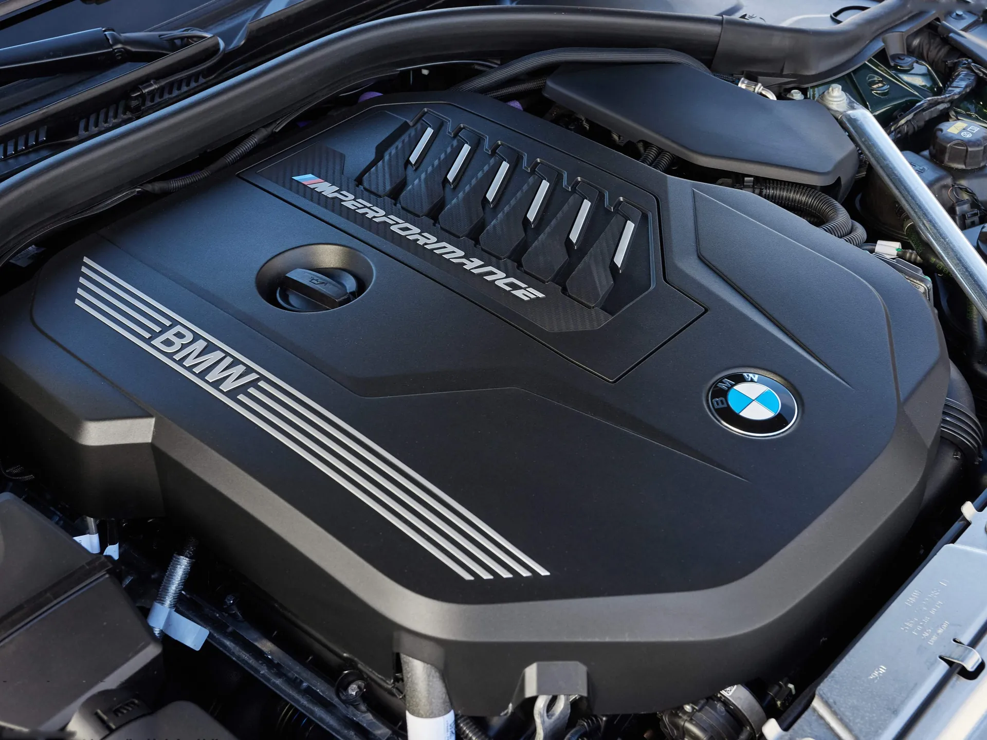 BMW M440i Convertible (2021) – motorový prostor