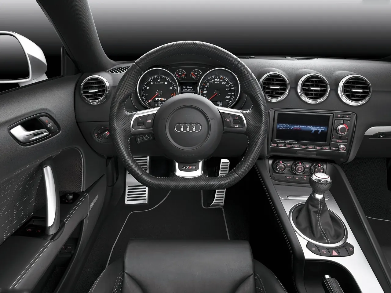 Audi TT RS (2010) – interiér