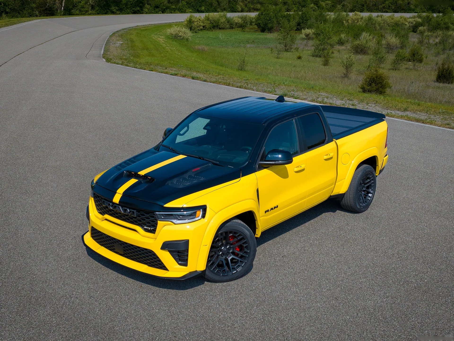 Ram 1500 Rumble Bee SRT (2027)