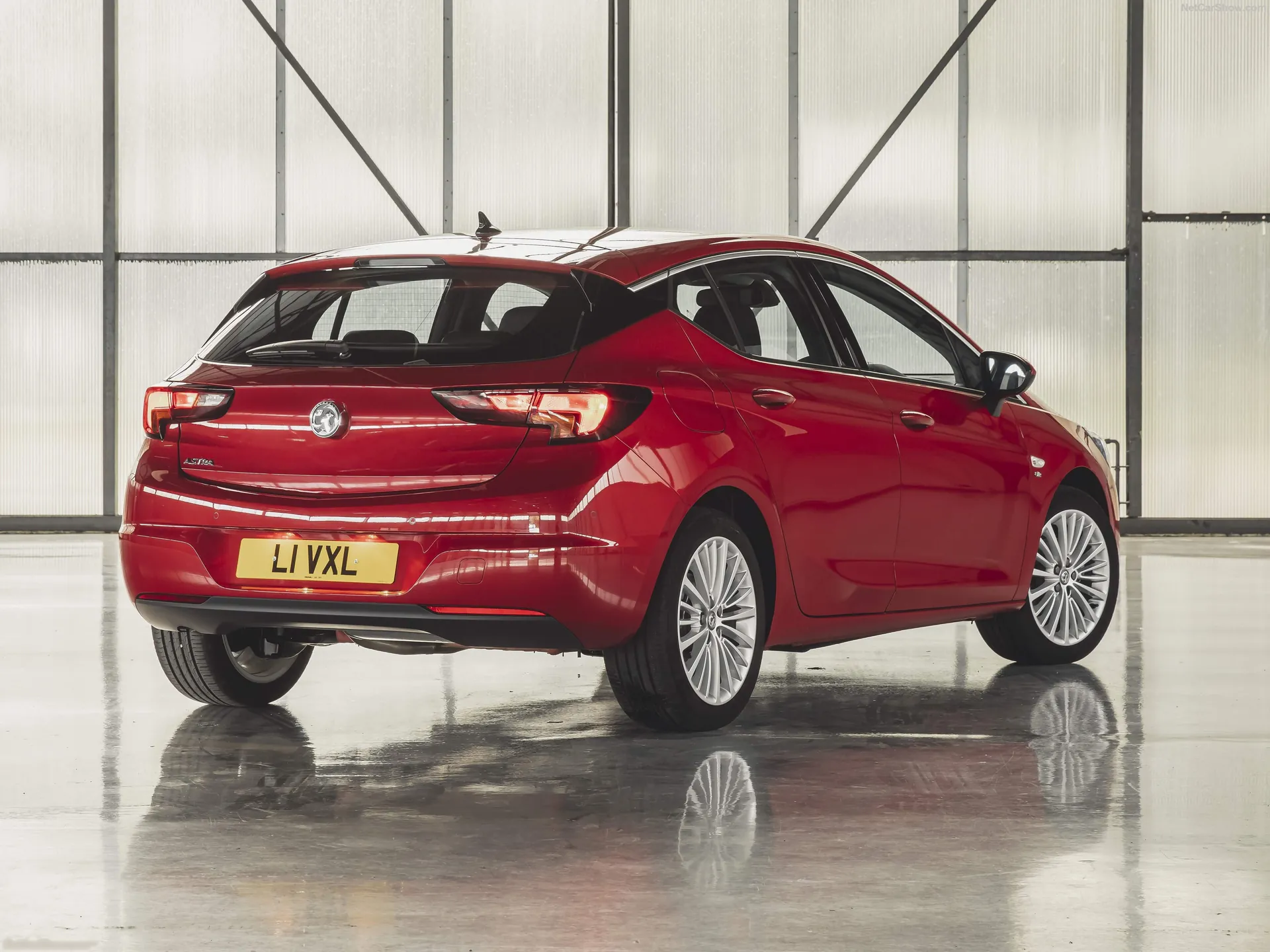 Vauxhall Astra (2020) – zadní tříčtvrteční pohled