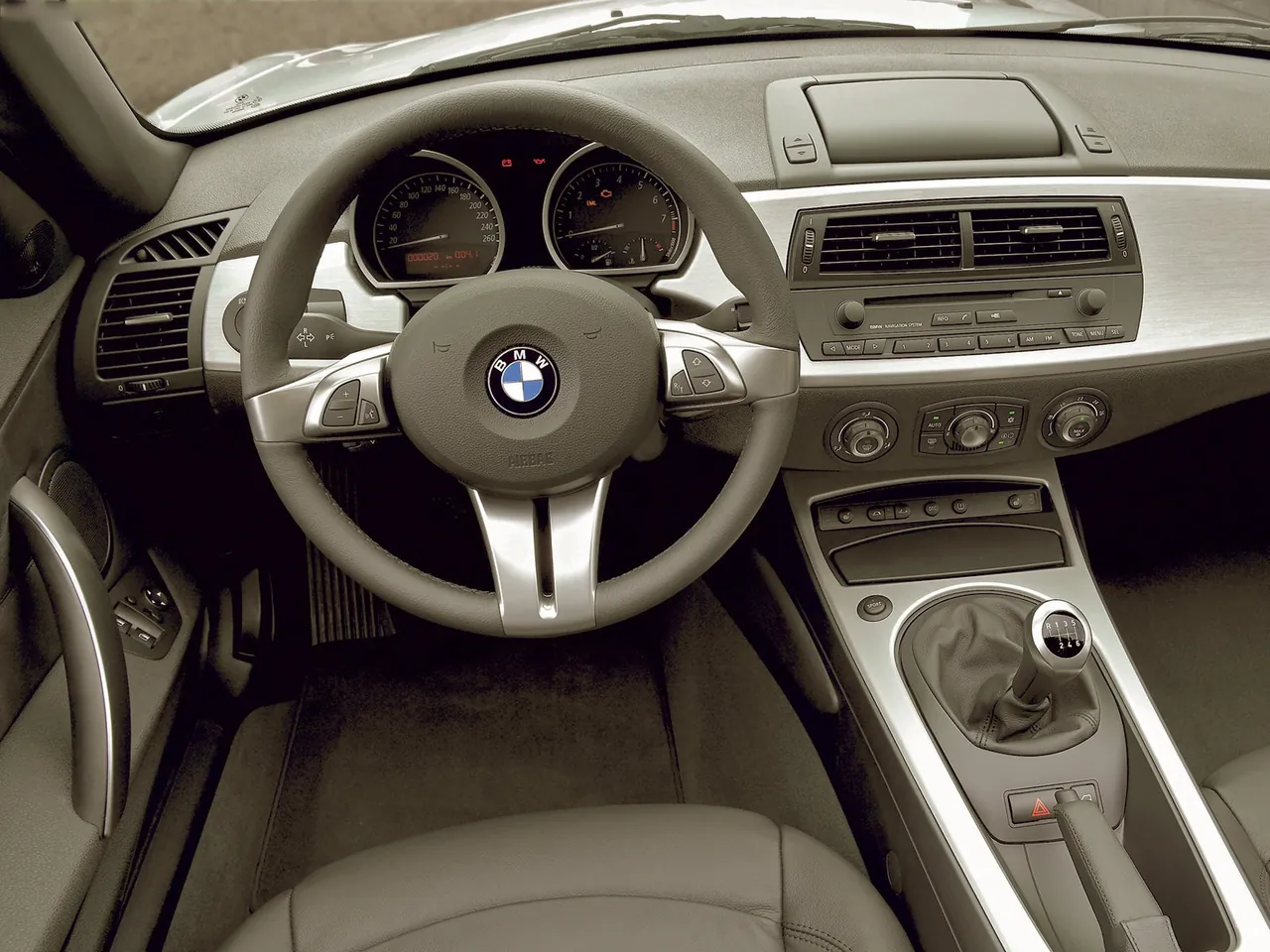 BMW Z4 Roadster (2006) – interiér