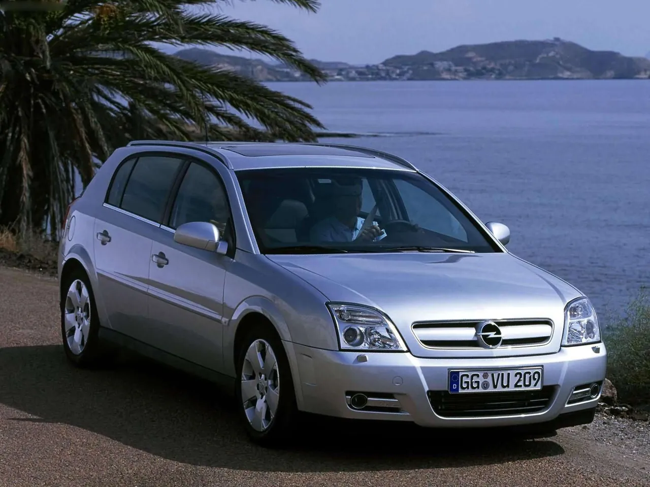 Opel Signum 3.0 DTI (2003)