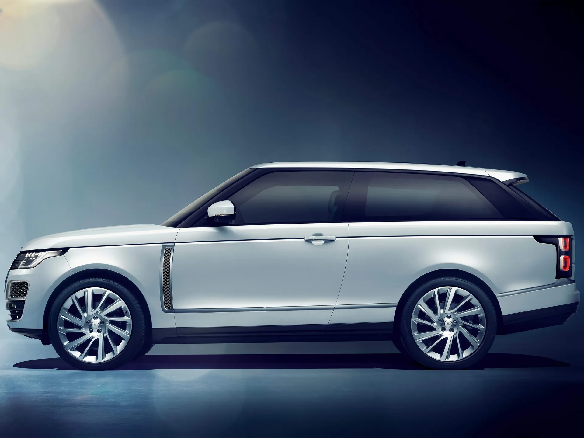 Land Rover Range Rover SV Coupe (2019) - Side Profile