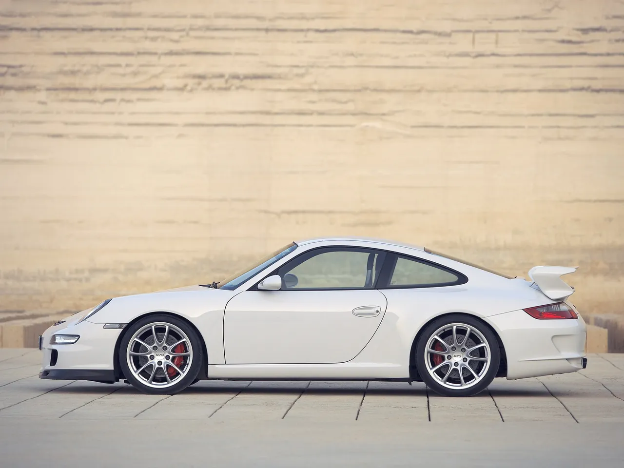 Porsche 911 GT3 (2007) - Side Profile