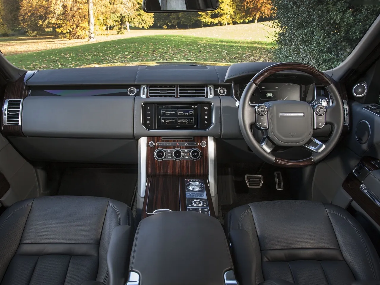 Land Rover Range Rover SV Autobiography (2016) - Interior
