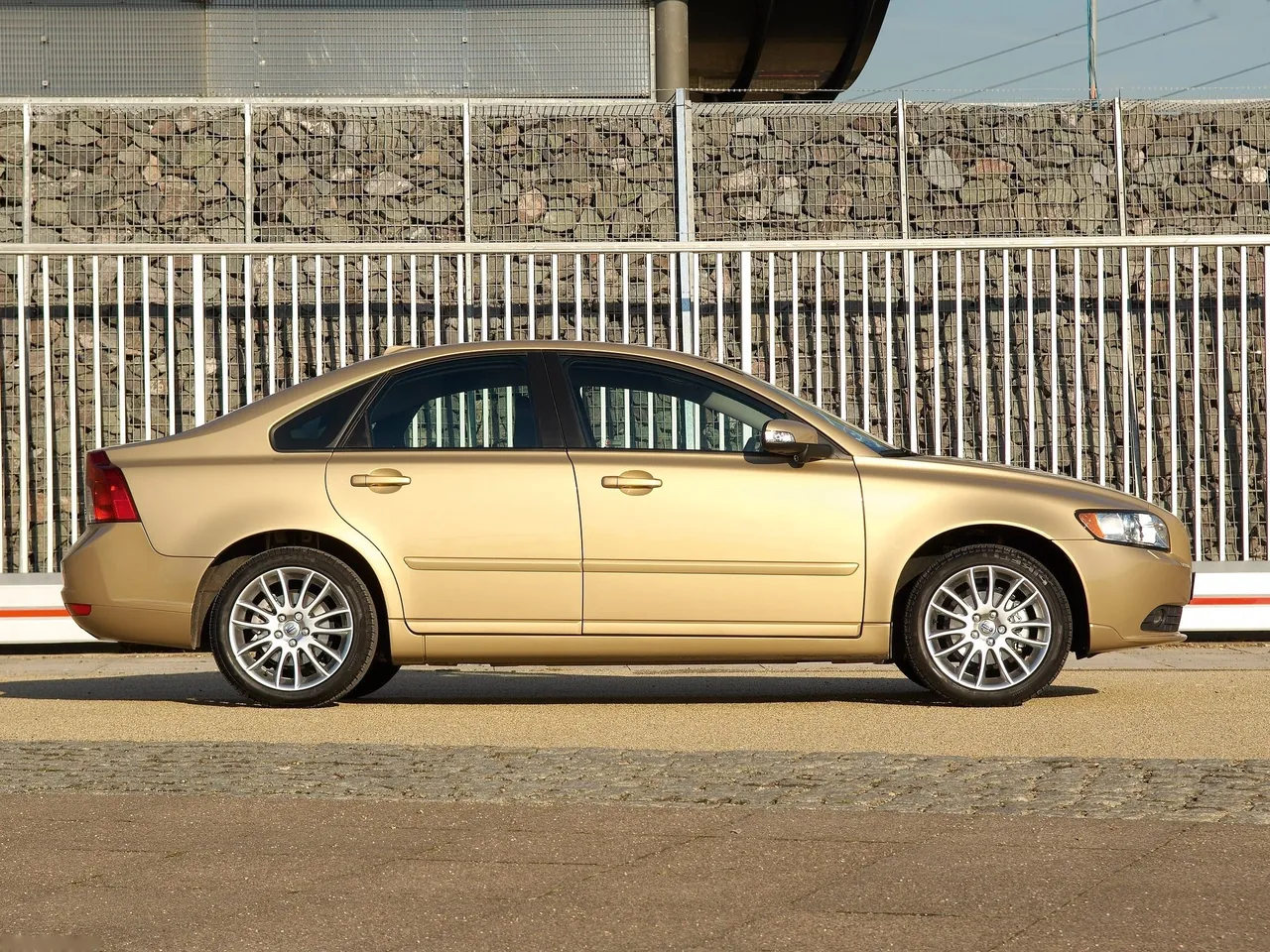 Volvo S40 (2008) – boční profil