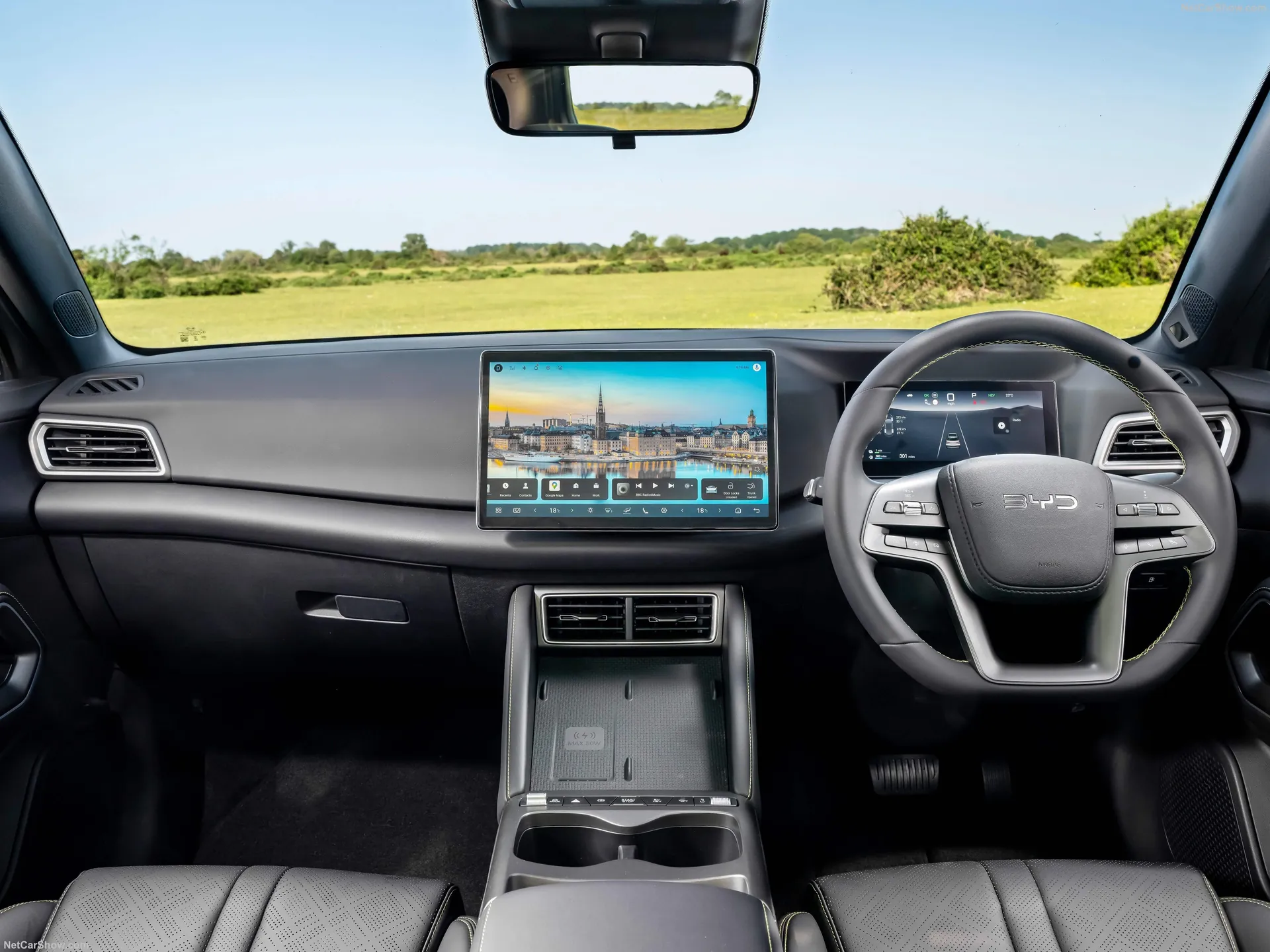 BYD Atto 2 DM-i [UK] (2026) – interiér