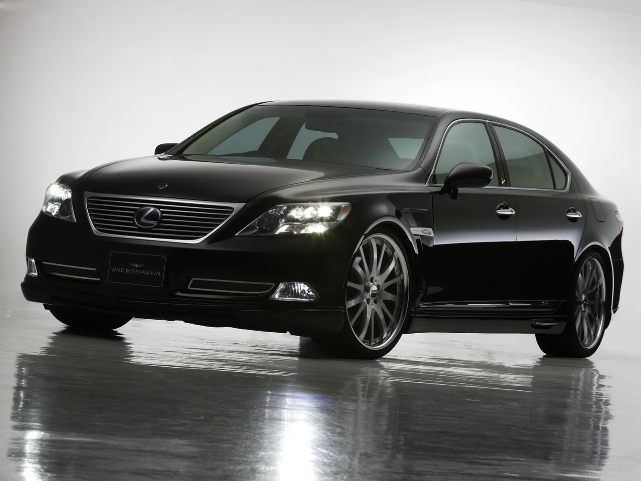 Wald Lexus LS (2007)