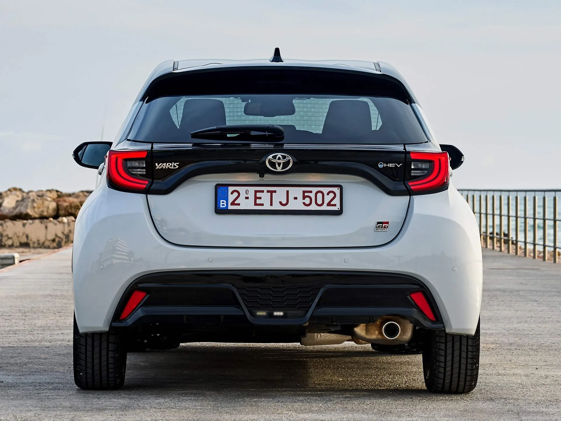 Toyota Yaris (2024) – zezadu