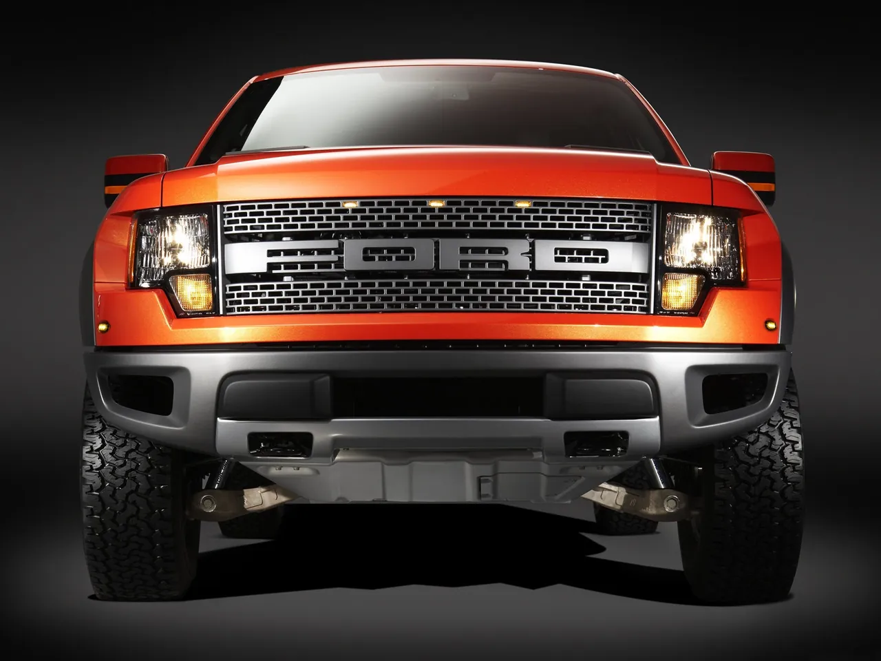 Ford F-150 SVT Raptor R (2010) – zepředu