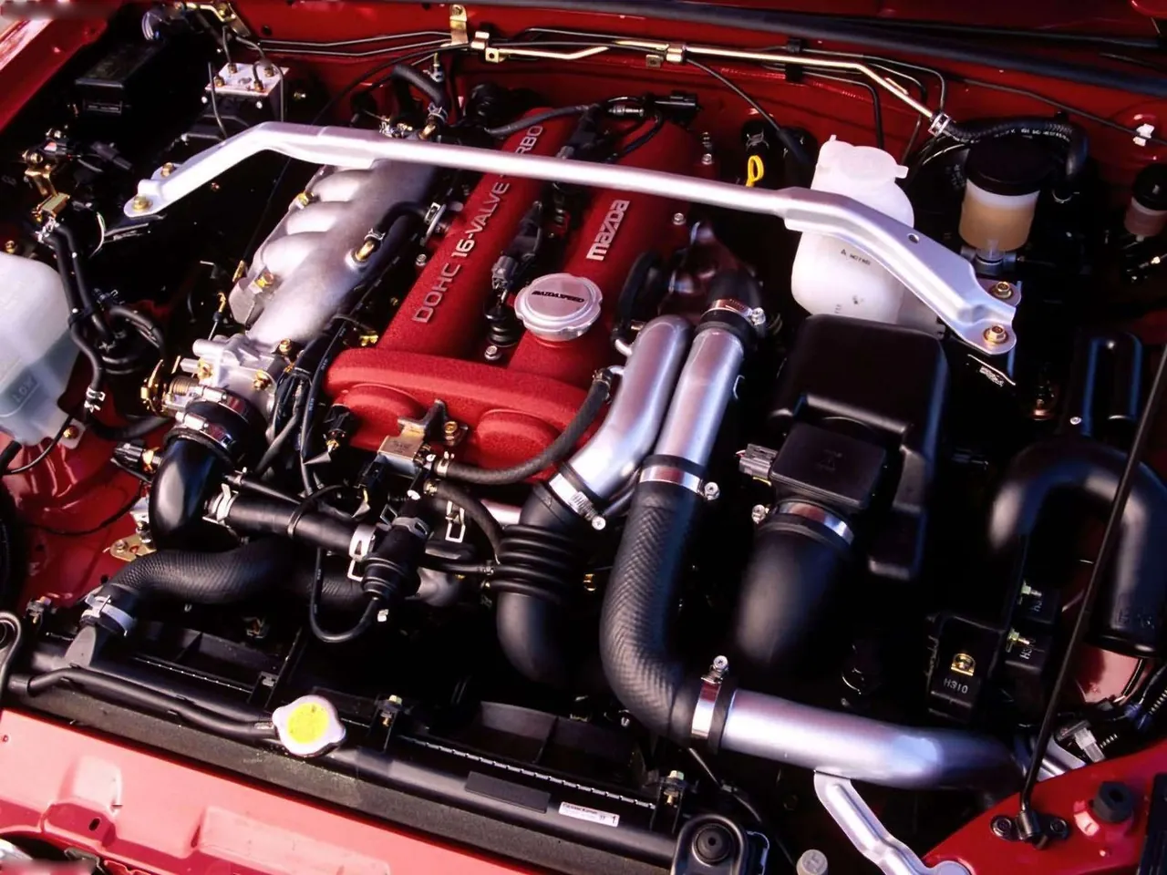 Mazda MazdaSpeed MX5 (2004) – motorový prostor