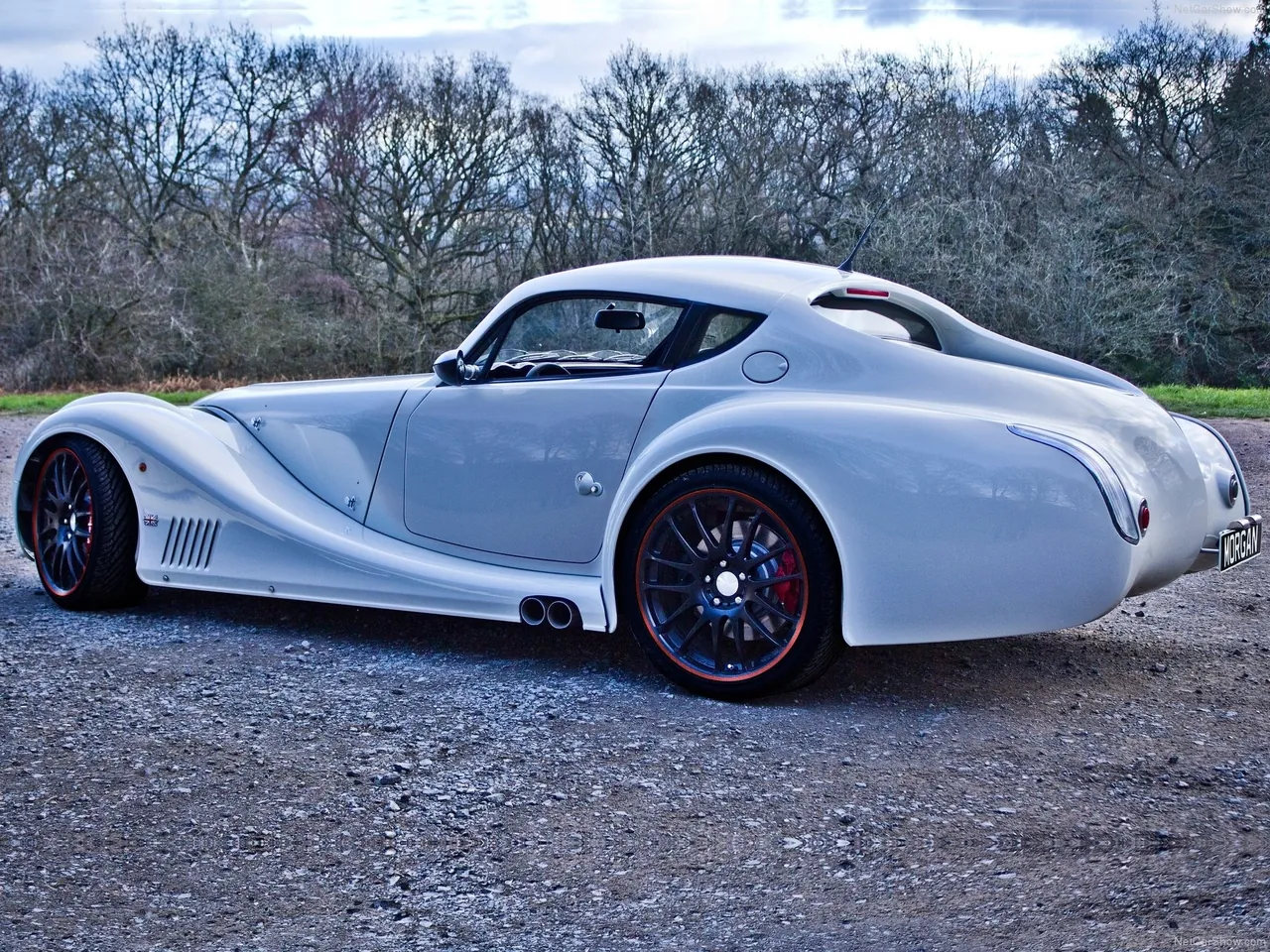 Morgan Aero Coupe (2012) – zadní tříčtvrteční pohled
