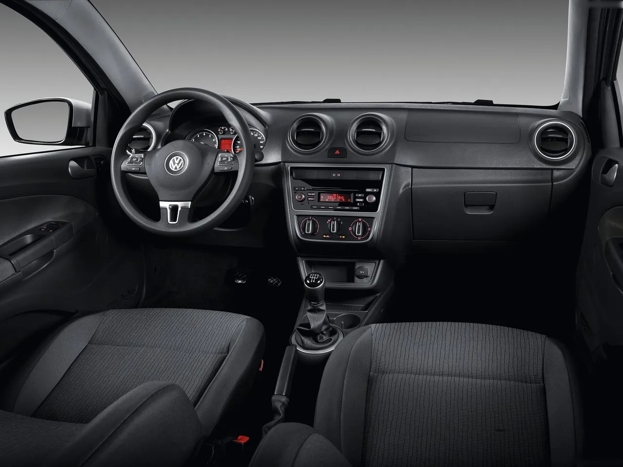 Volkswagen Gol 2-door (2013) – interiér