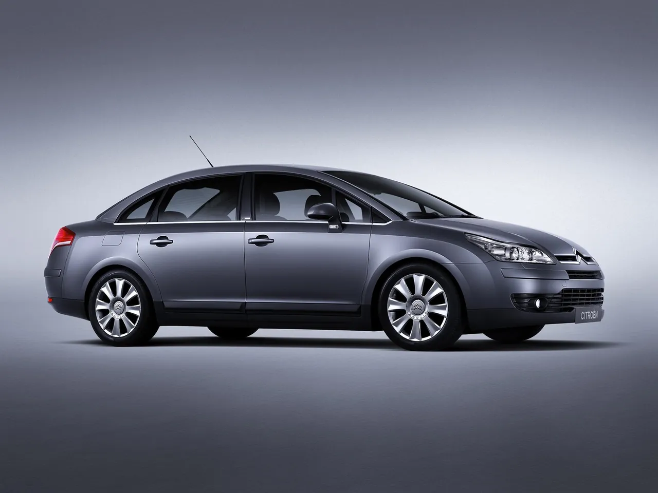 Citroen C4 notchback (2008)