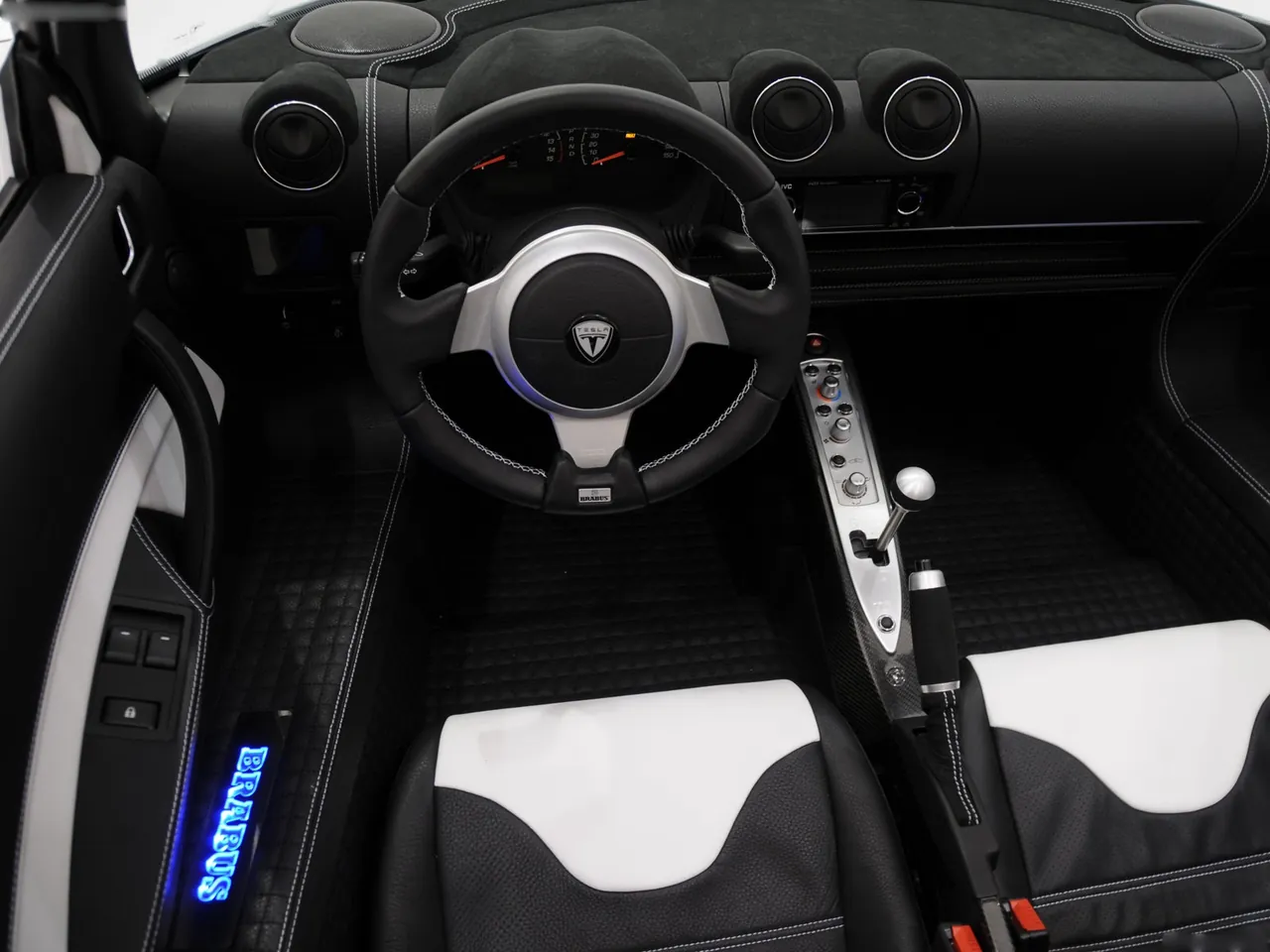Brabus Tesla Roadster (2009) – interiér