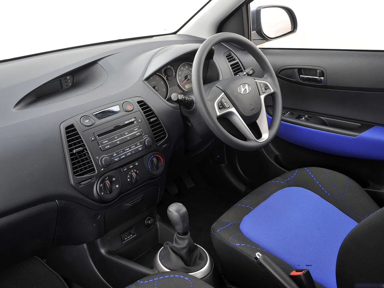 Hyundai i20 3-door (2009) – interiér