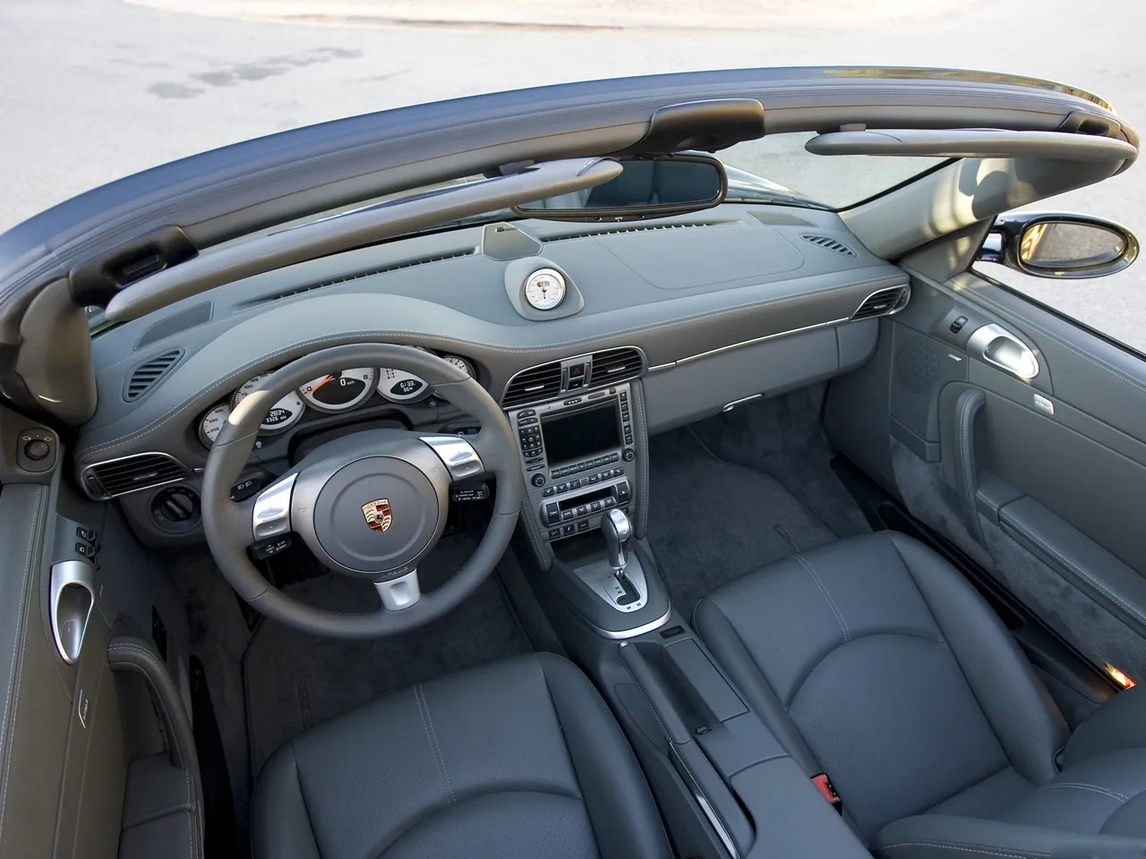 Porsche 911 Carrera 4S Cabriolet (2007) - Interior