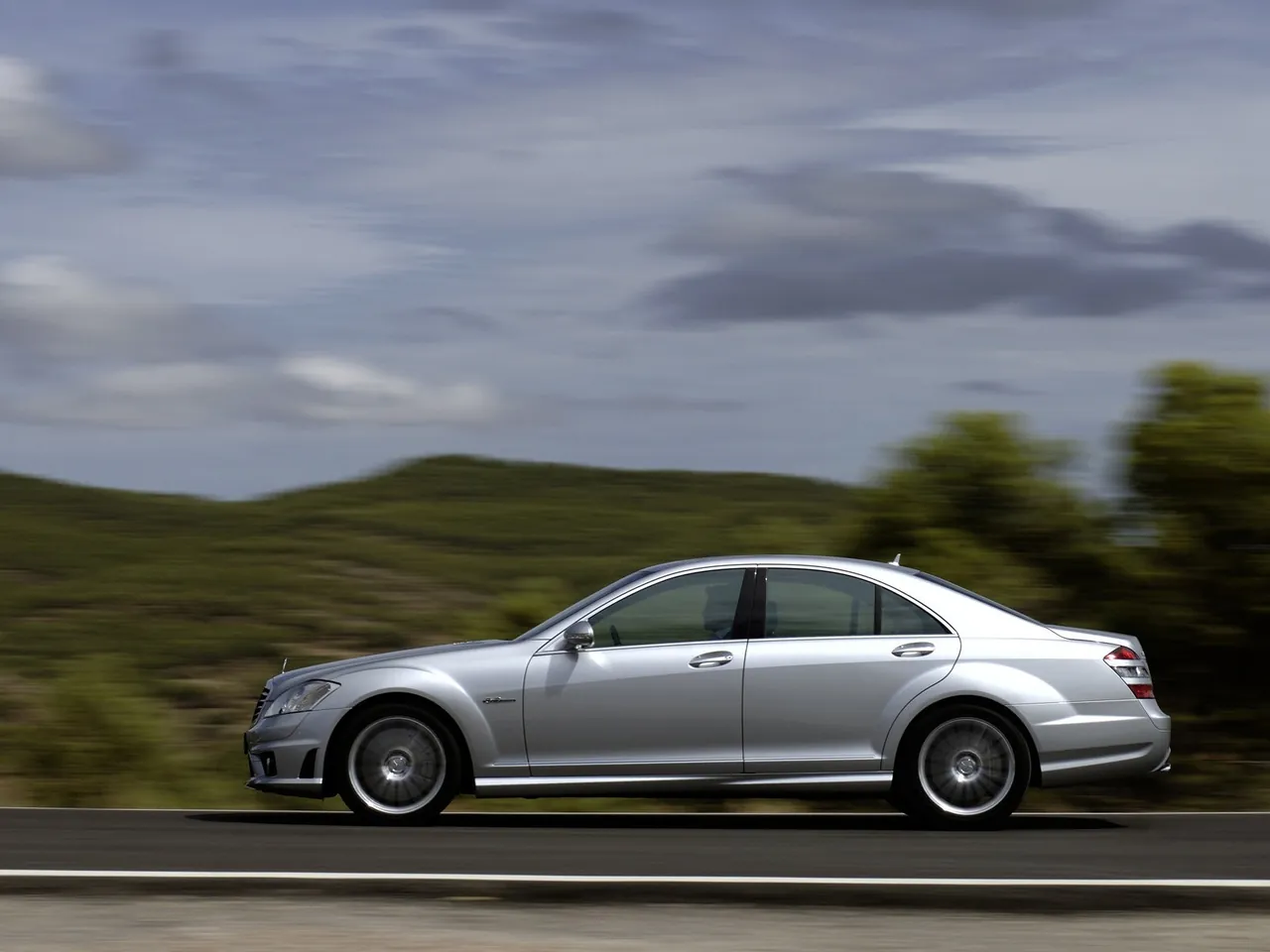 Mercedes-Benz S 63 AMG (2007) - Side Profile